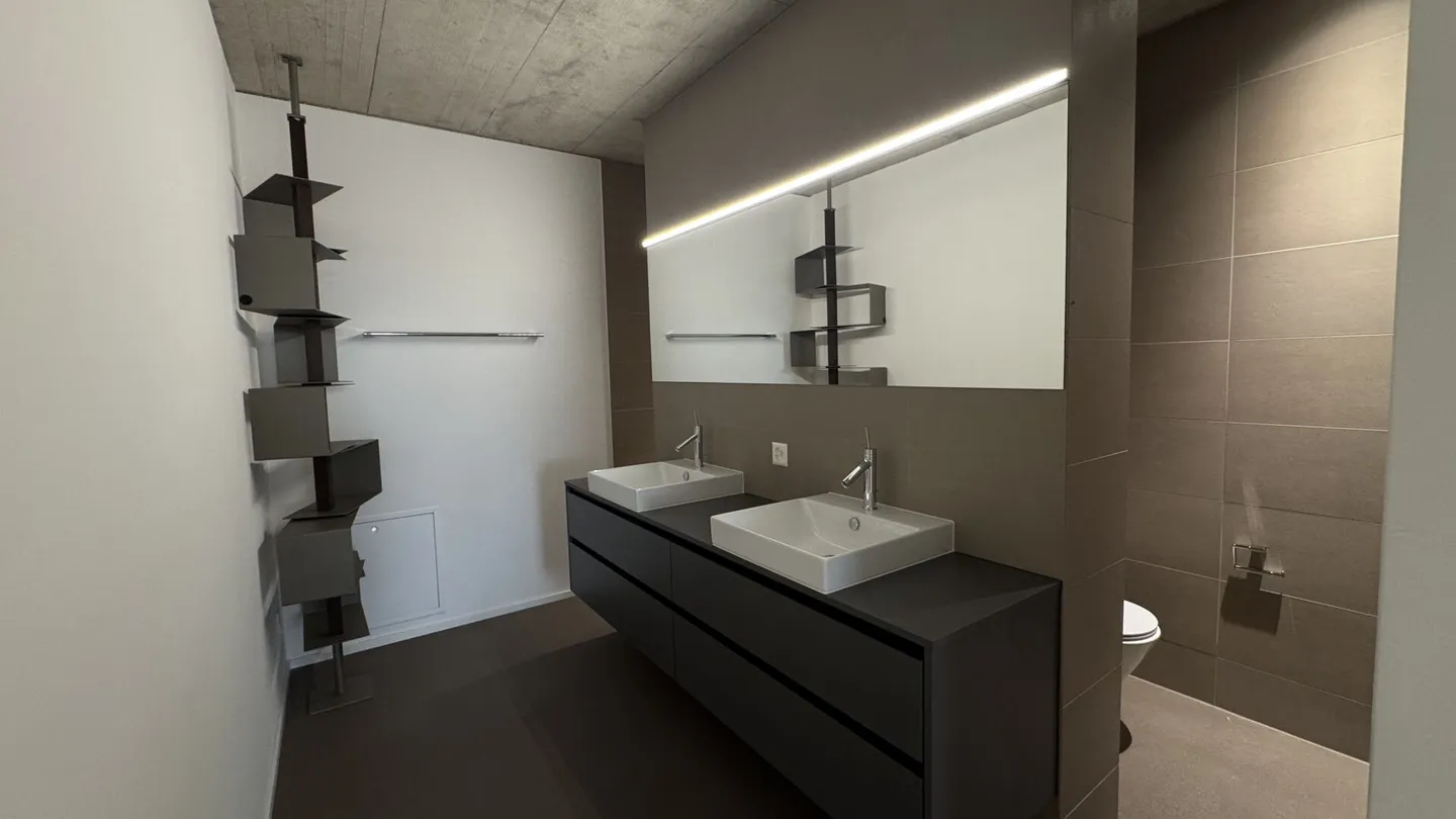 Nidau, magnifique maison jumelée avec 4,5 pièces de haut standing – 160 m² avec parking - Photo 4 sur 13