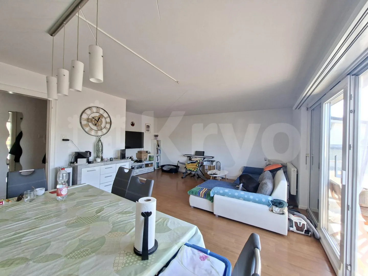 Appartement Charmant avec Vue - Photo 2 sur 7