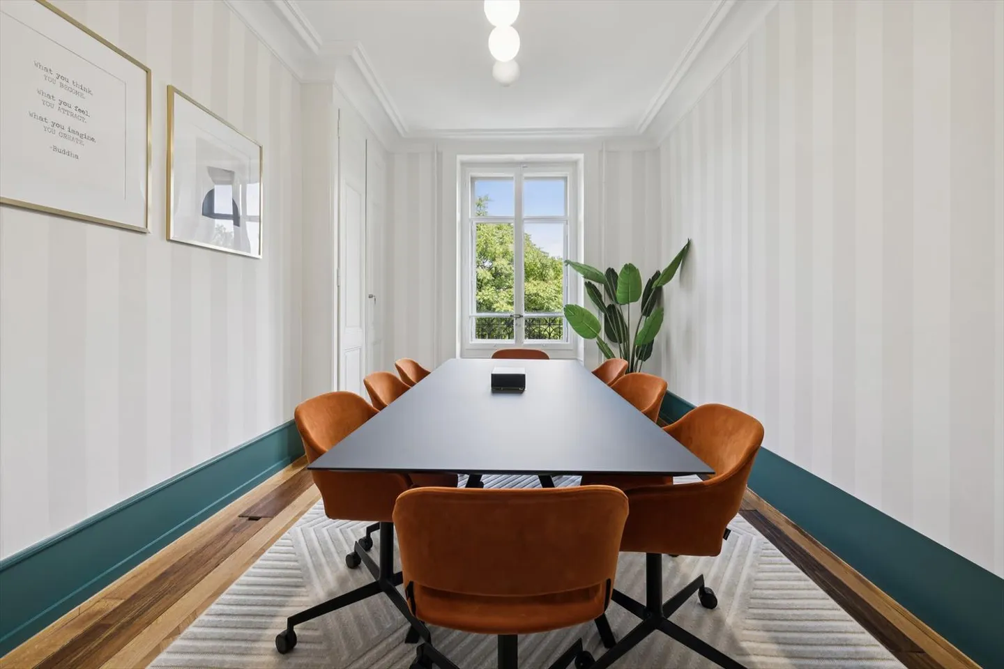 Bureau lumineux de 30 m² – Rue de Candolle, vue sur le Parc Bertrand - Photo 4 sur 7