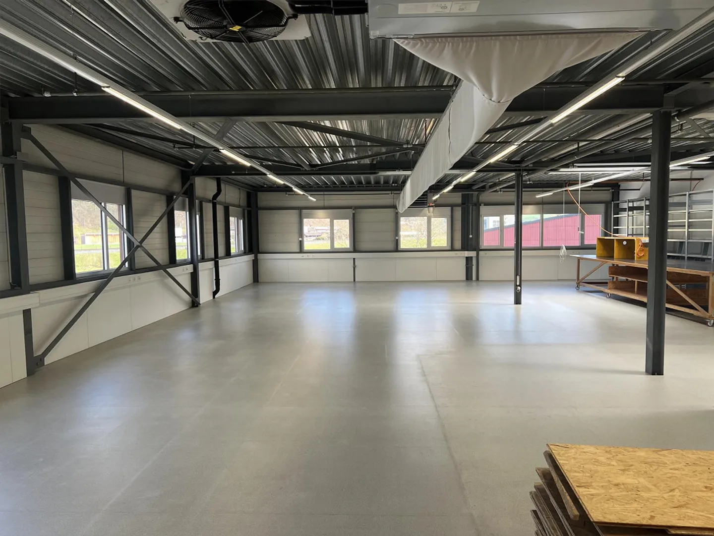 200 m2 Gewerberaum im Galgenried 6 zu vermieten - Foto 1 von 4