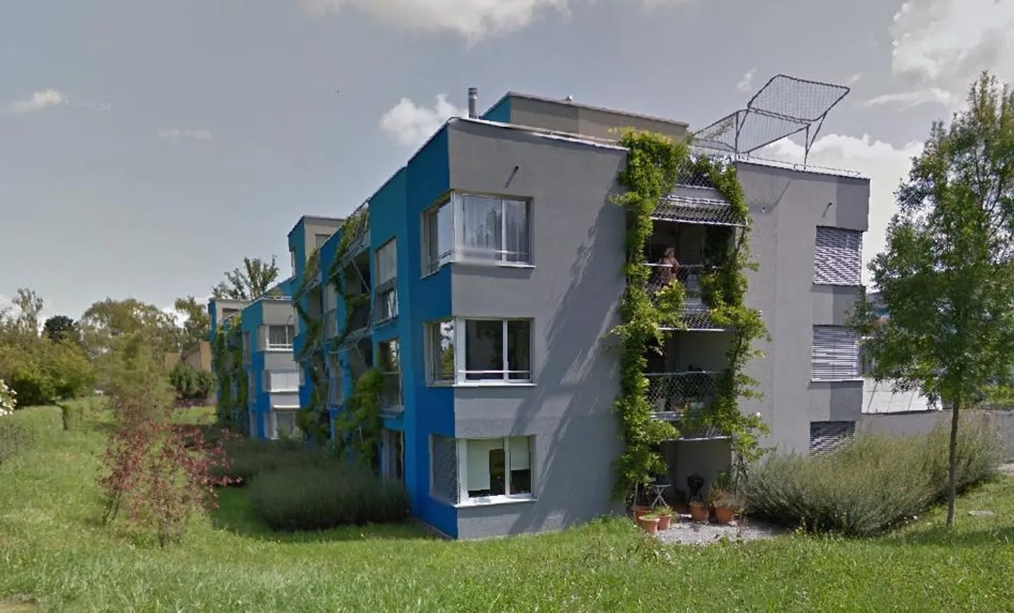 Vicino alla città con patio - Foto 1 di 8