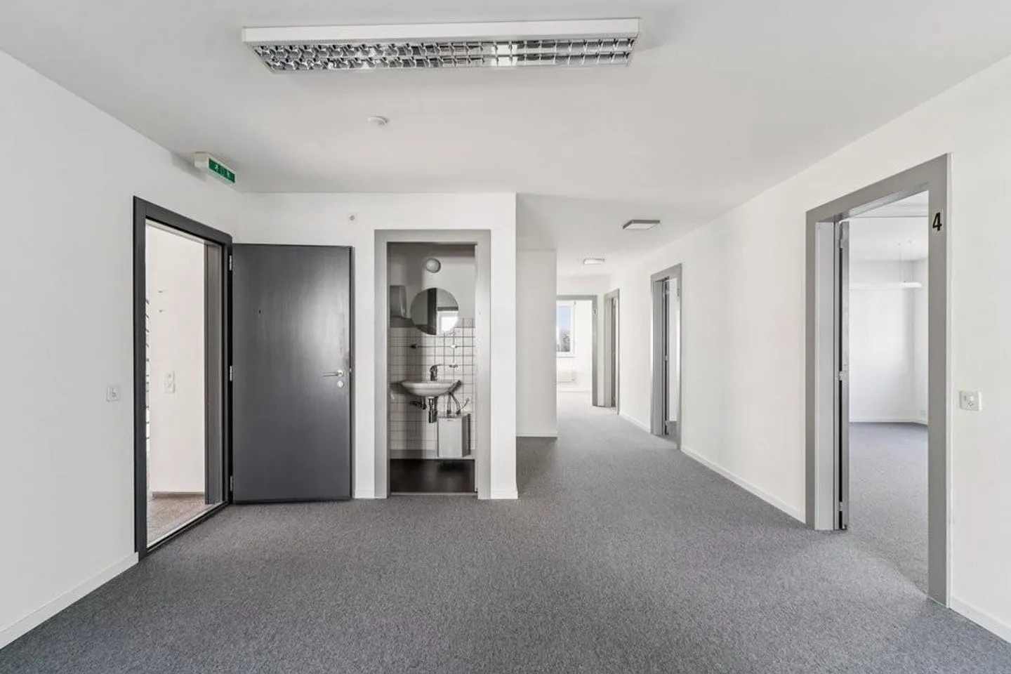 130 m2 Büro sofort oder nach Vereinbarung zu vermieten - Foto 8 von 10