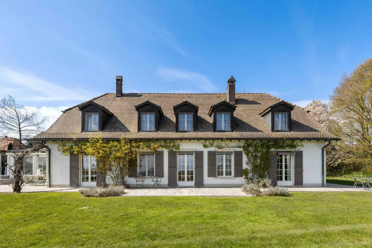 Villa d'exception avec vue sur le Léman - Photo 1 sur 13