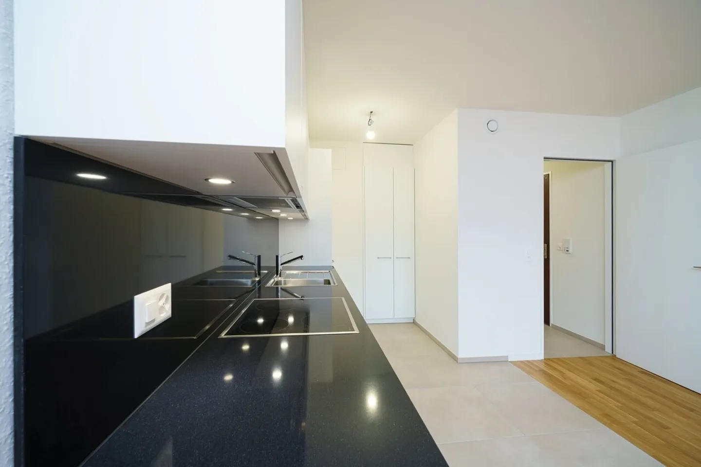 Charming 2-room apartment in popular Gundeli freshly renovated - Photo 6 of 9