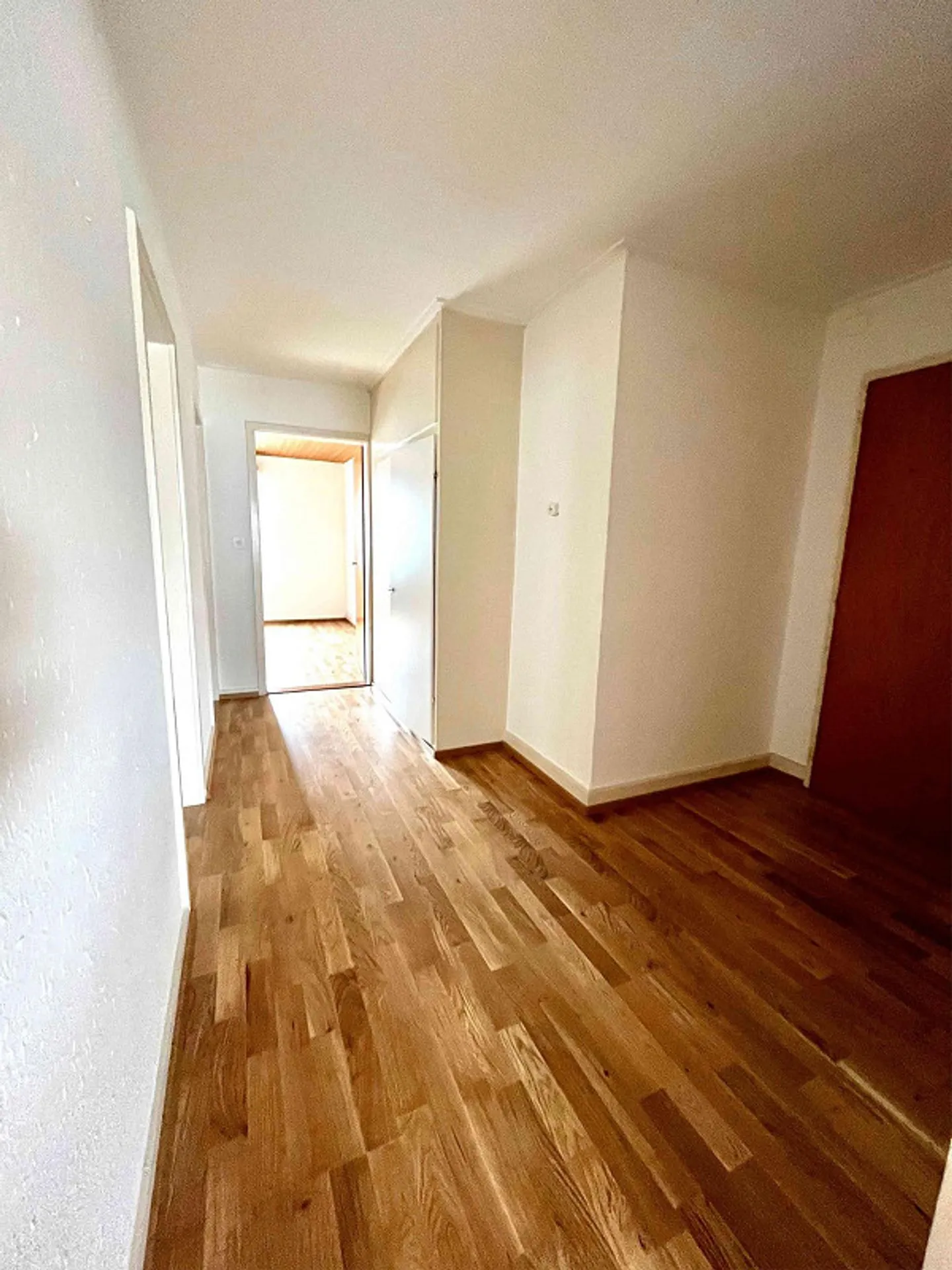 Helle 3-Zimmerwohnung in Augst - Foto 2 von 7