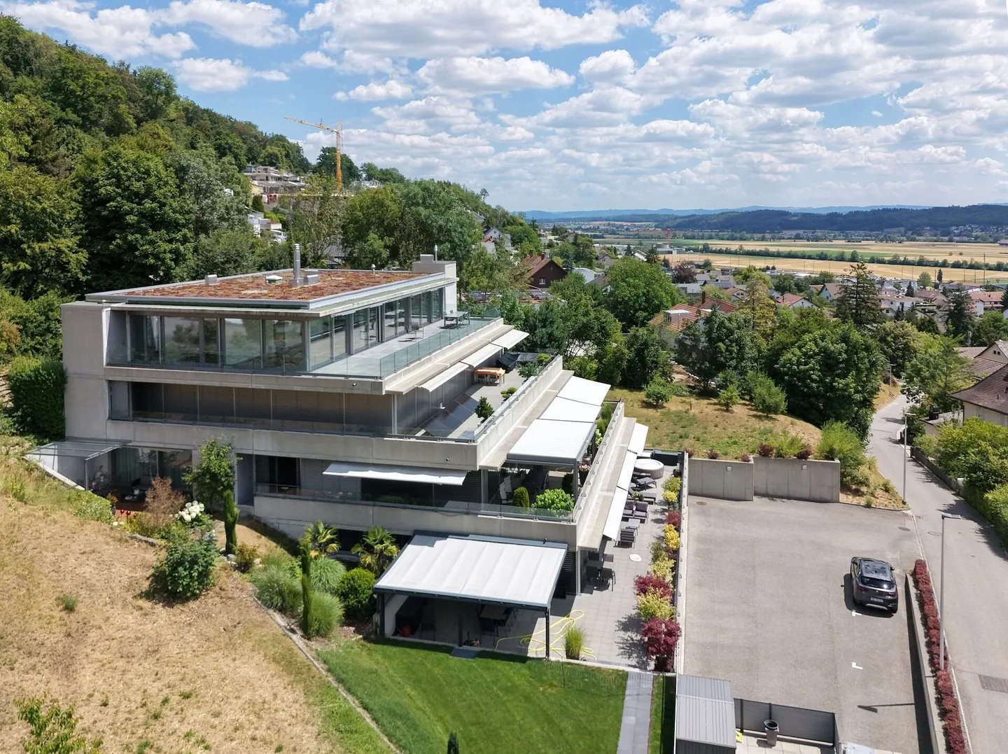 An ensemble with a WOW effect in an unobstructed panoramic location - Photo 34 of 39