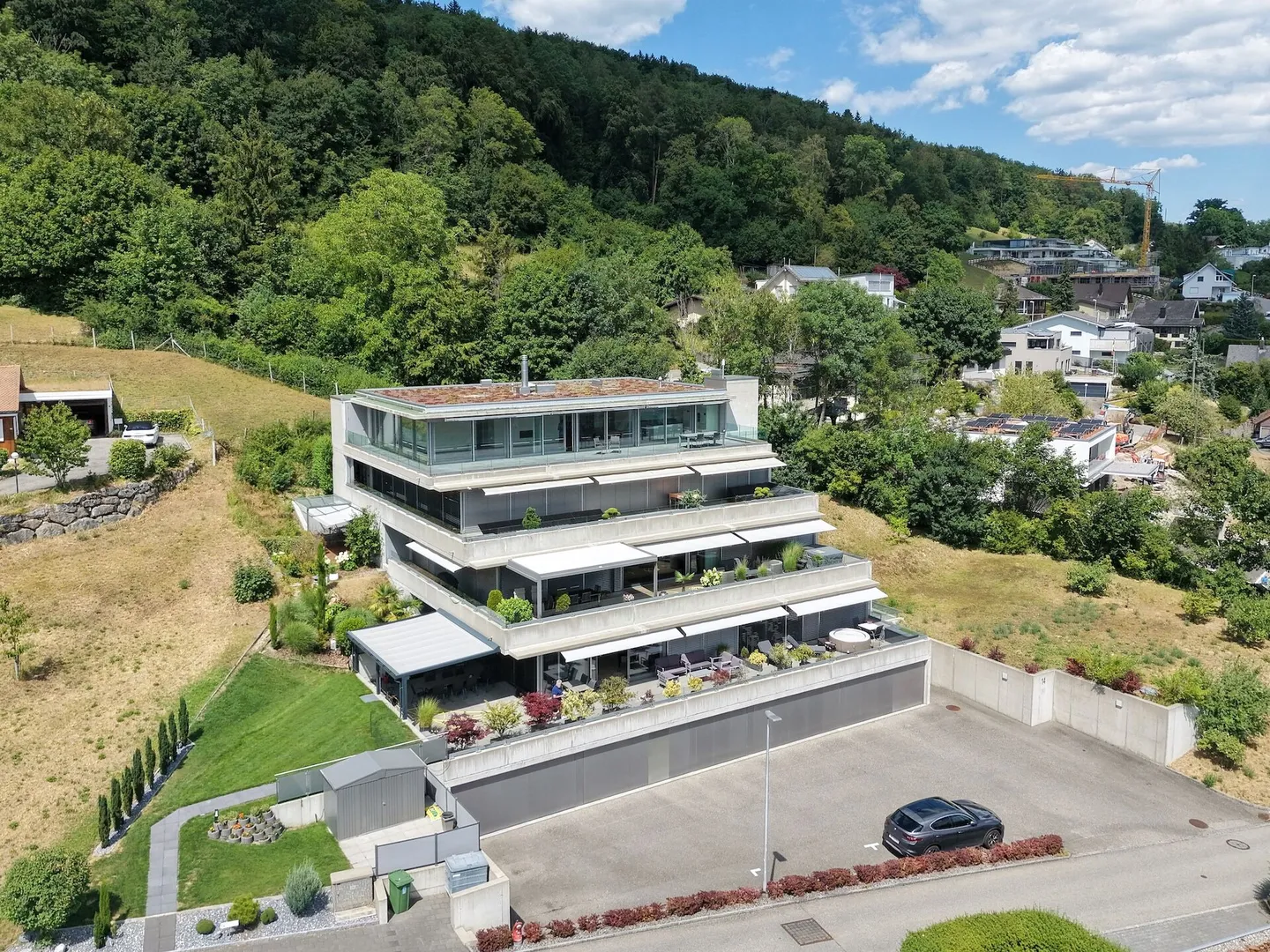 An ensemble with a WOW effect in an unobstructed panoramic location - Photo 37 of 39