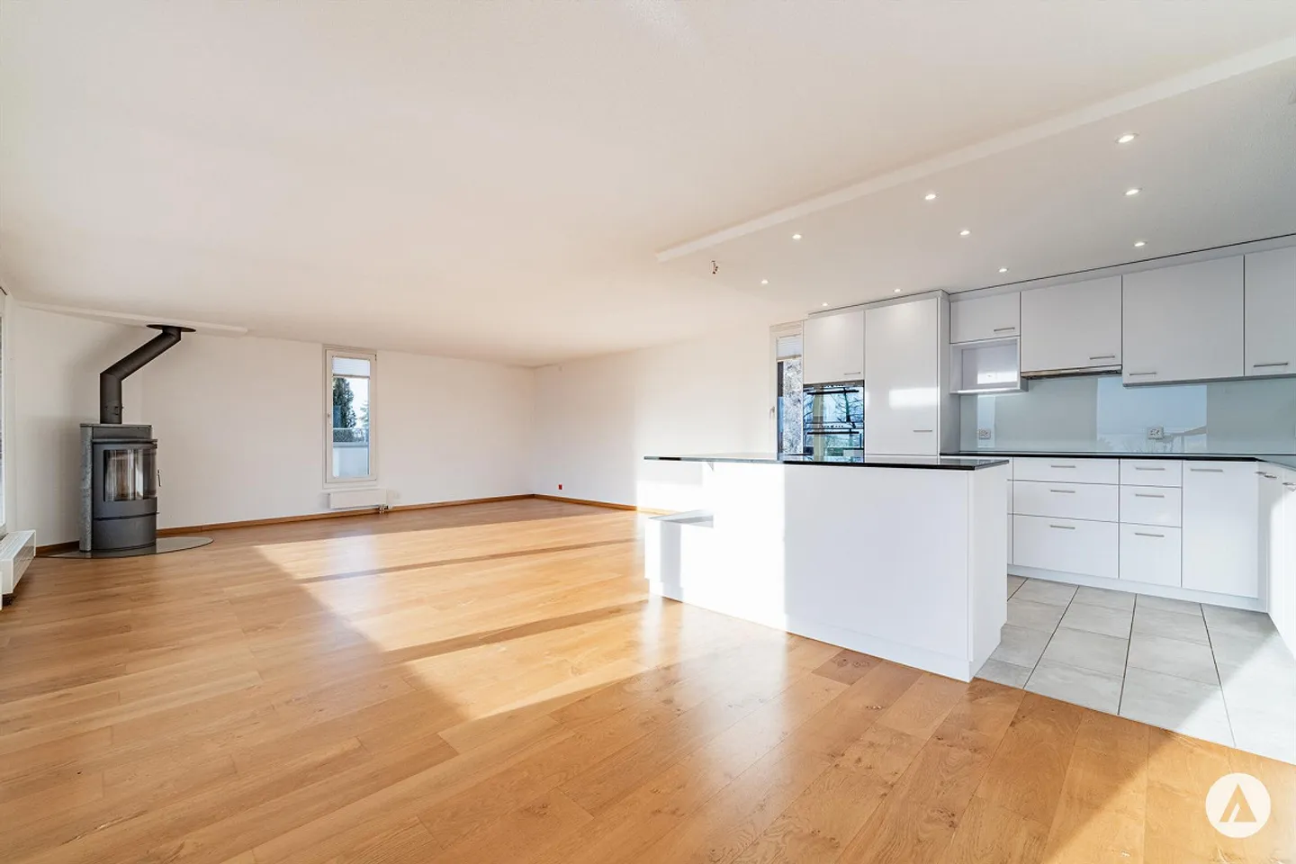 Appartamento attico duplex con vista panoramica - Foto 3 di 13