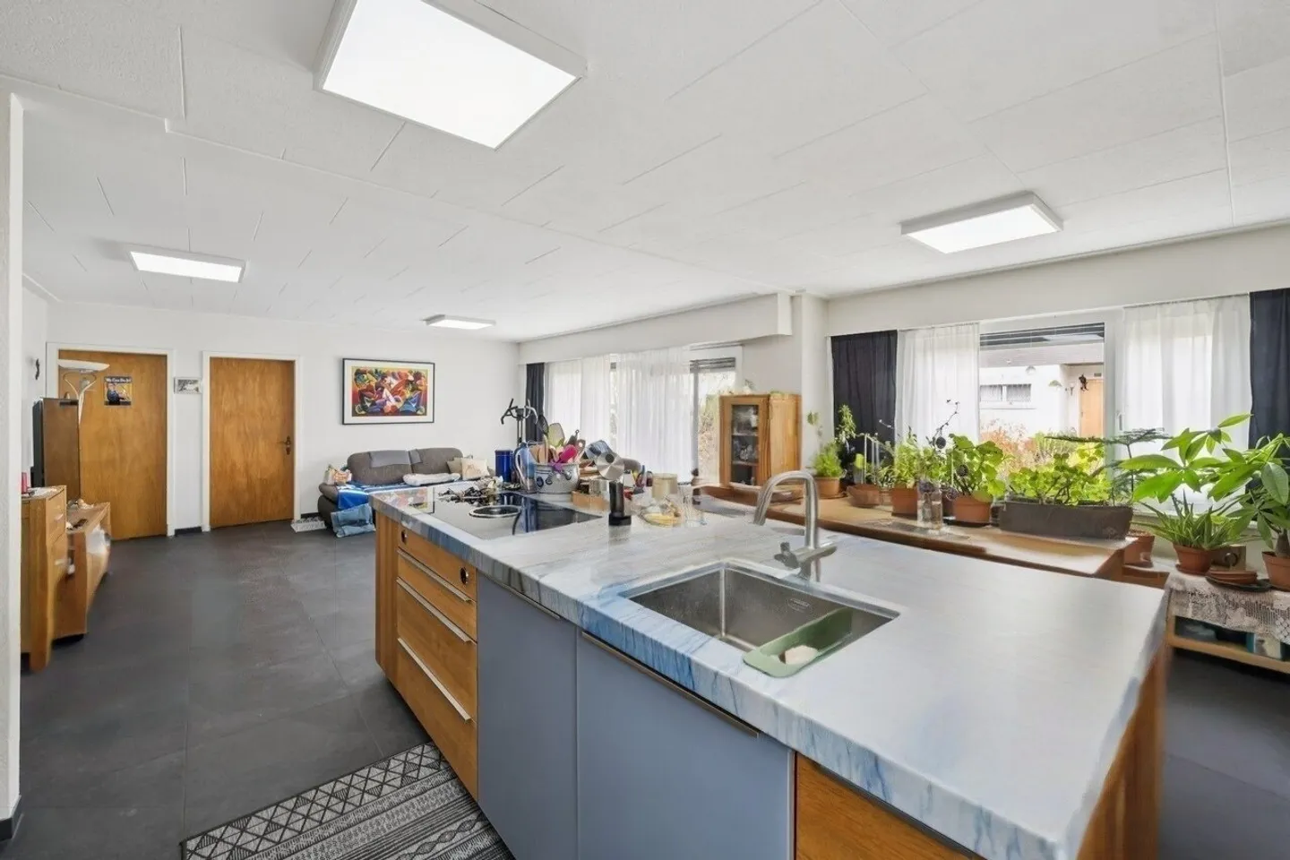 Stilvolles freistehendes Zuhause - Foto 3 von 5