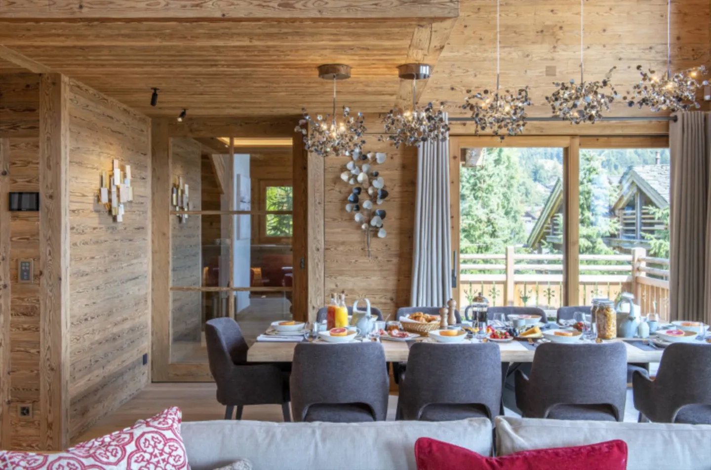 CHALET LUSSUOSO - 5 CAMERE DA LETTO - Foto 4 di 10