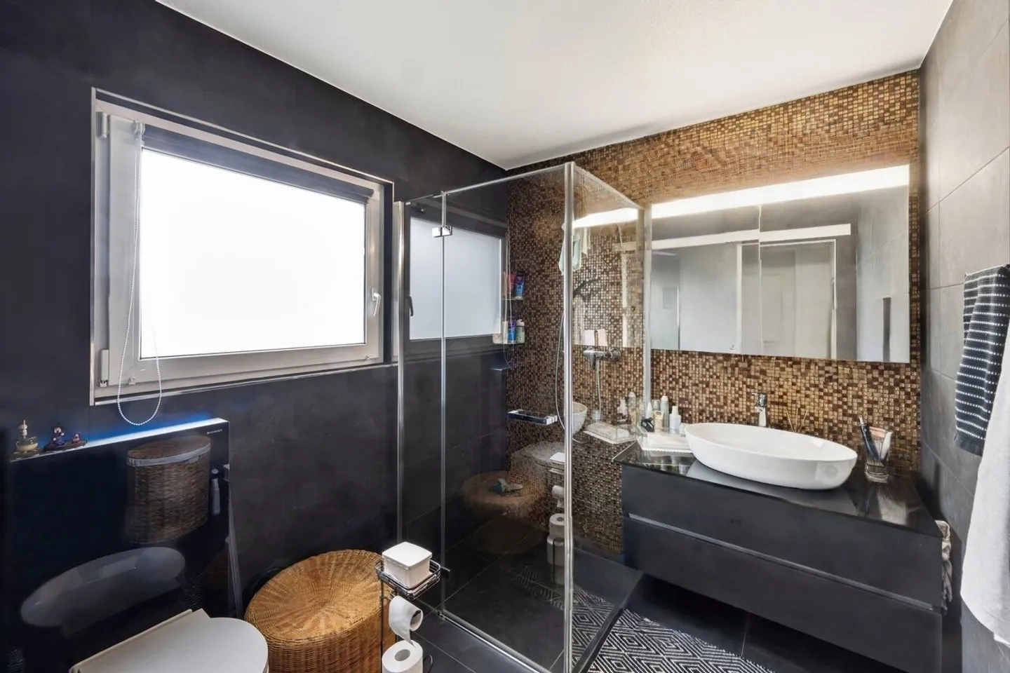 Stilvolles freistehendes Zuhause - Foto 5 von 5