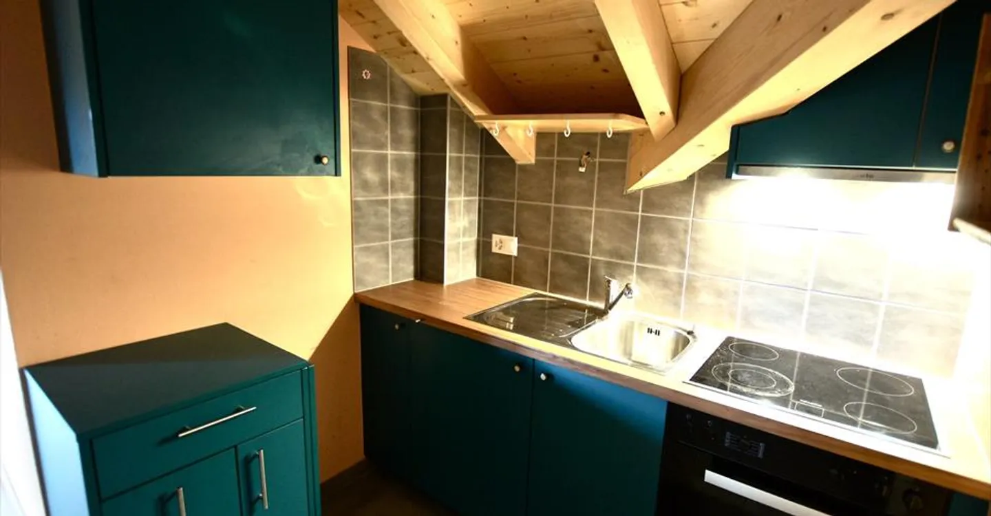 Renovated building in 2016 with 6 apartments + 1 Bar-Restaurant - Photo 18 of 20