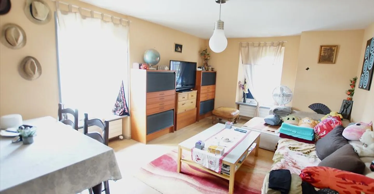Renovated building in 2016 with 6 apartments + 1 Bar-Restaurant - Photo 10 of 20