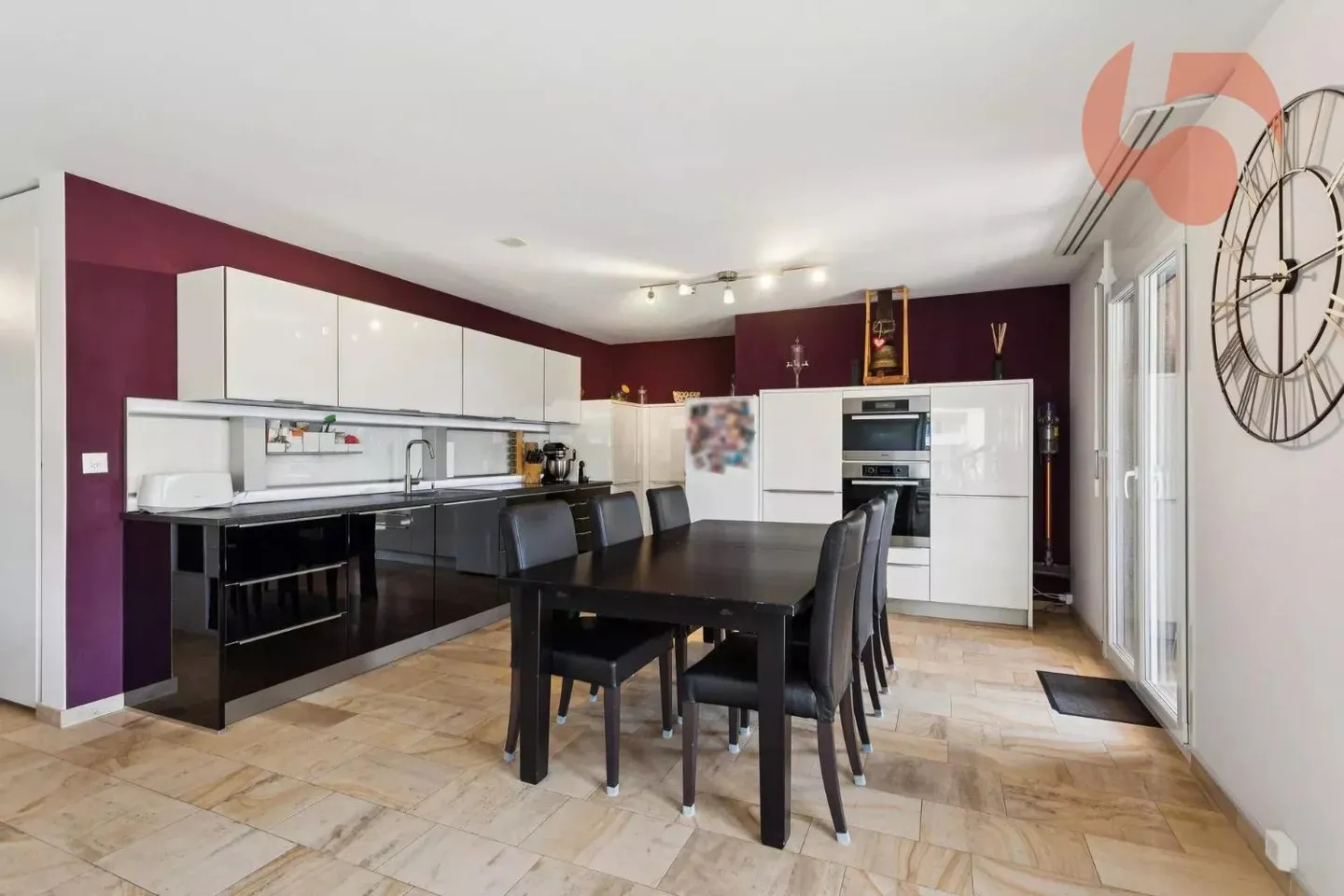 Beautiful 4.5-room apartment - Photo 10 of 13