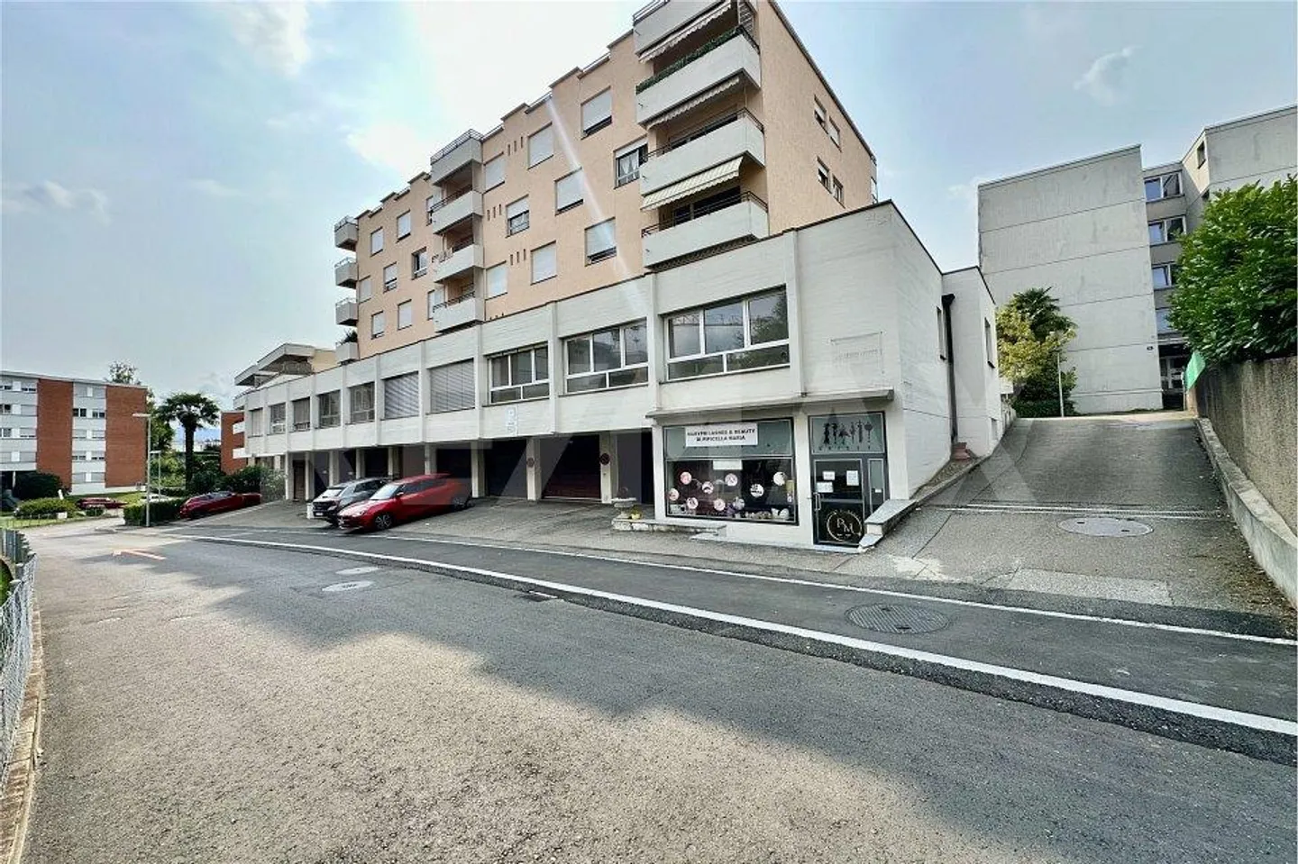Lugano – Gewerbefläche umwandelbar in 2 Wohnungen, strategische Lage in Cortivallo - Foto 1 von 13
