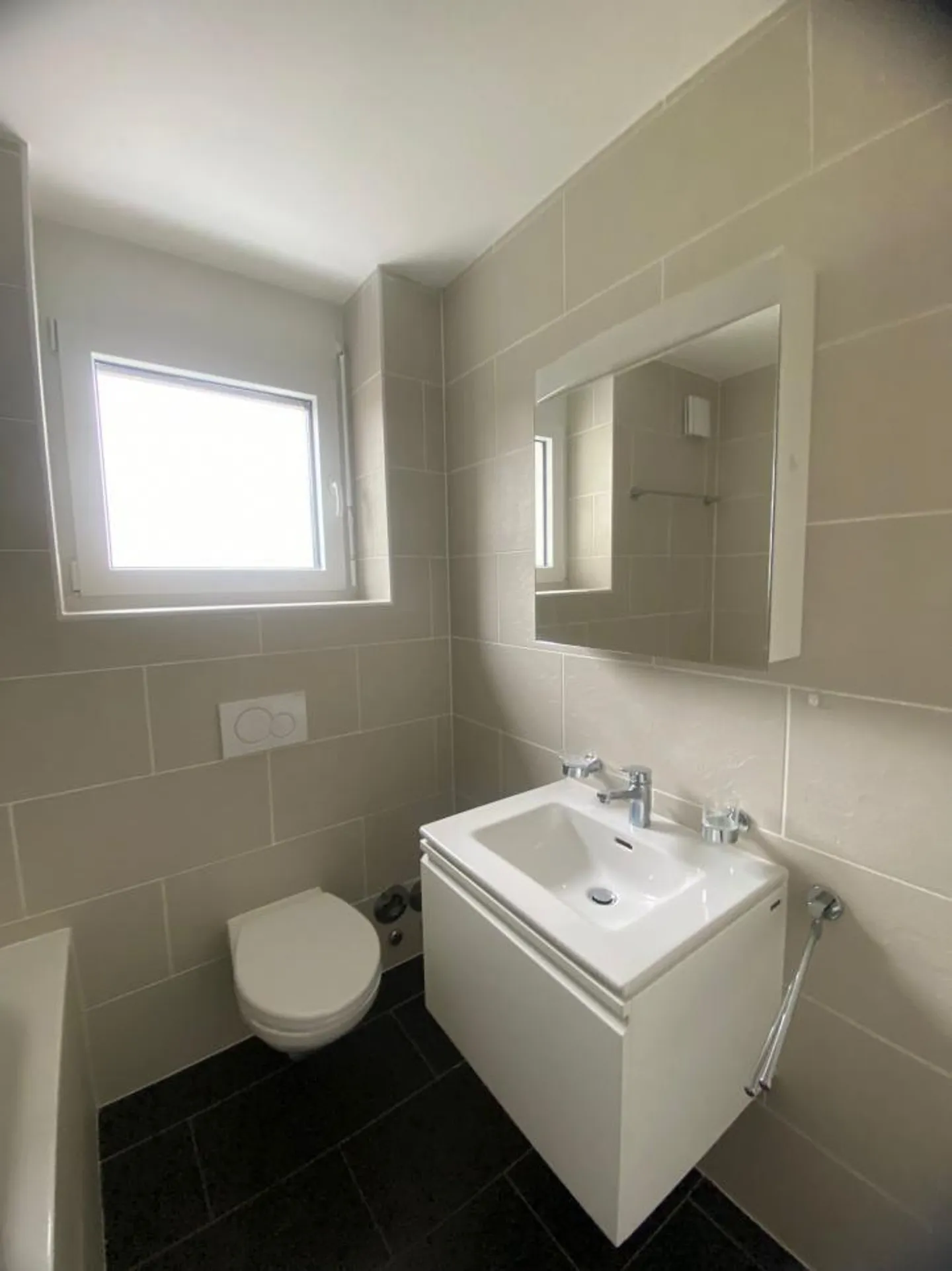 Bright 4.5-room apartment near the lake and countryside - Photo 7 of 8