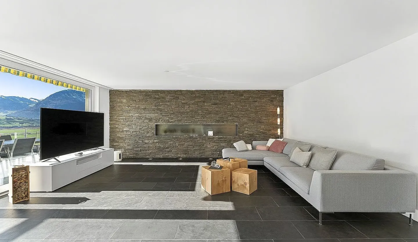 DREAMLIKE VIEW SEEKS NEW ENJOYERS - STYLISH LIVING ABOVE THE LAKE ***** - Photo 9 of 16