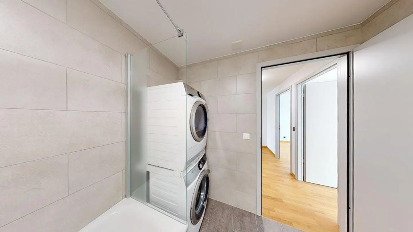 Are you looking for accommodation close to the CFF train station with parking? - Photo 10 of 12