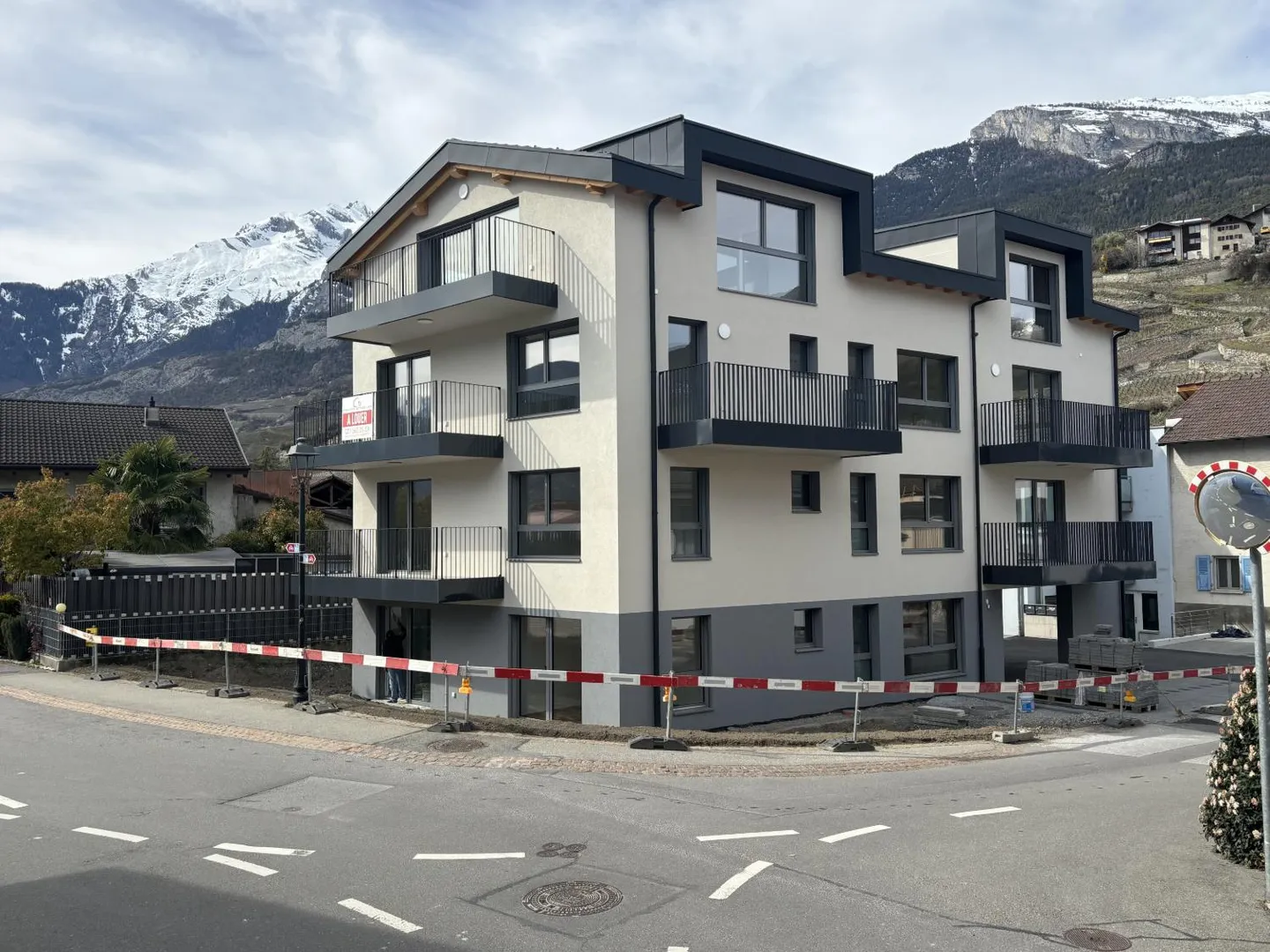 Apartment - Photo 1 of 9