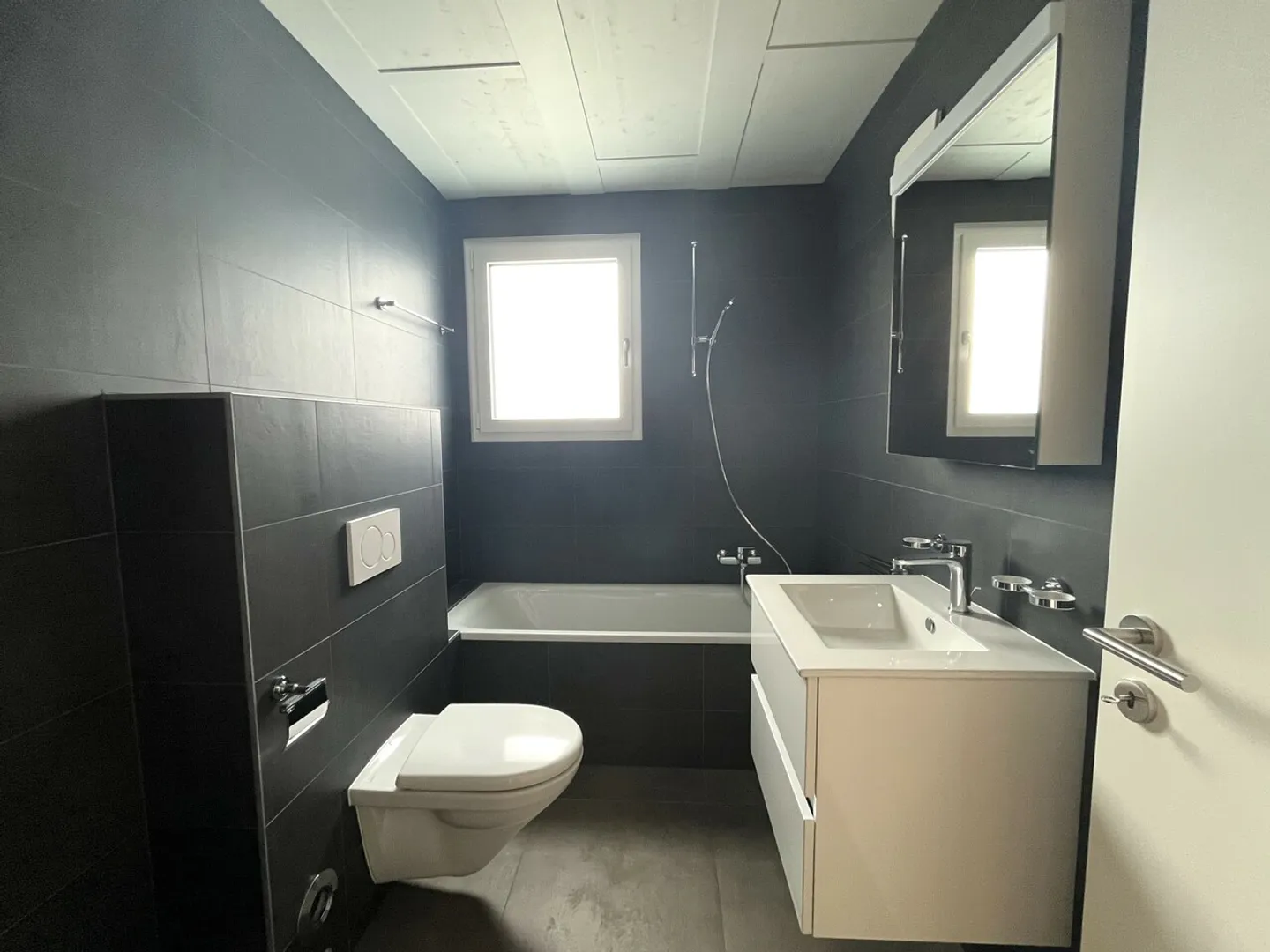 Wunderschöne 4,5-Zimmer-Wohnung mit Terrasse in Romanel-sur-Lausanne - Foto 9 von 11