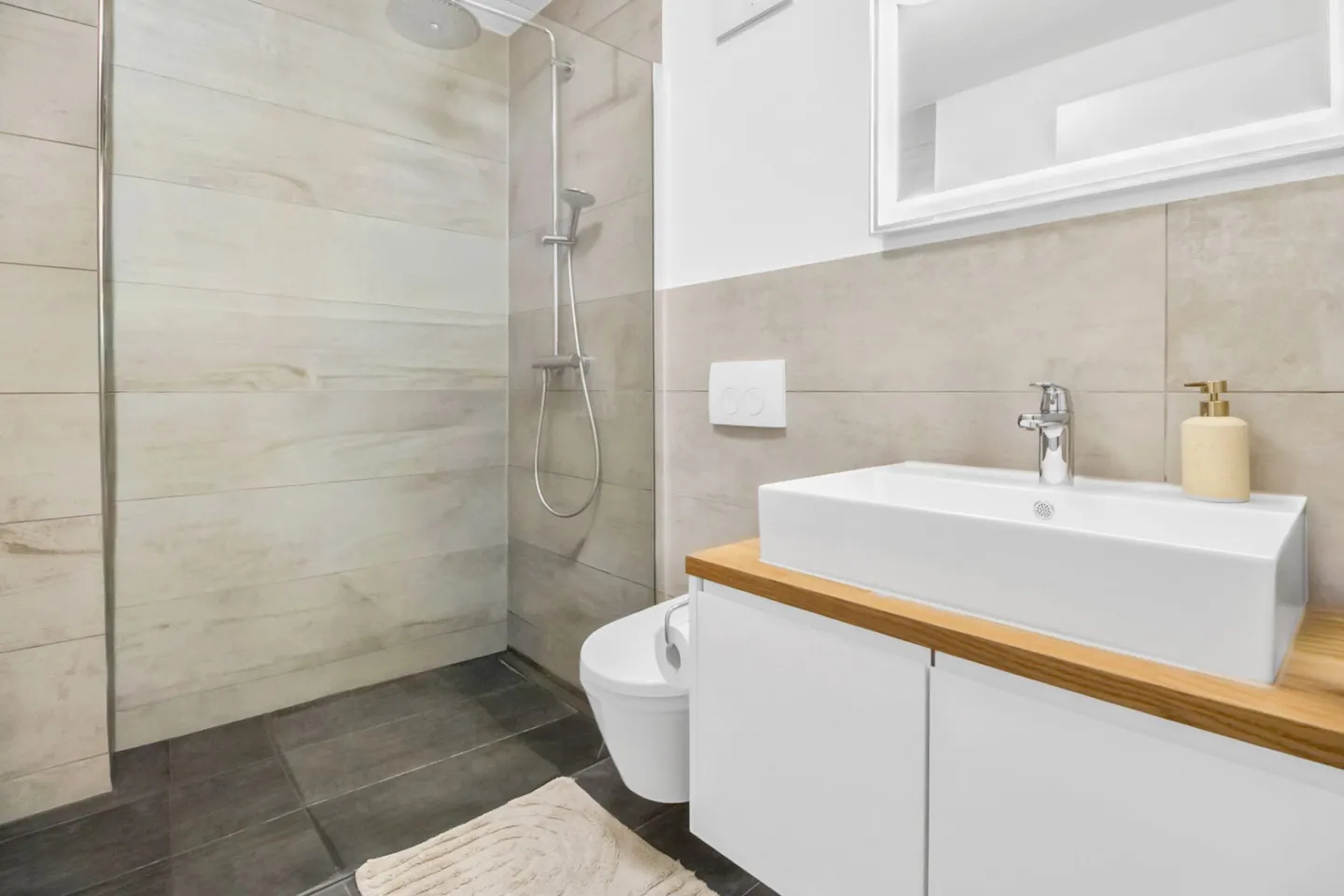 A home where children can grow up - Photo 11 of 12