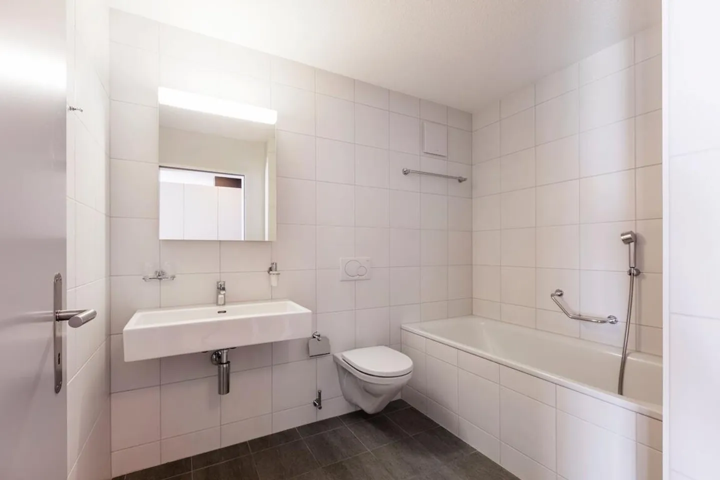 Living on the Bödeli! Attractive 4.5-room apartment in Unterseen - Photo 7 of 13