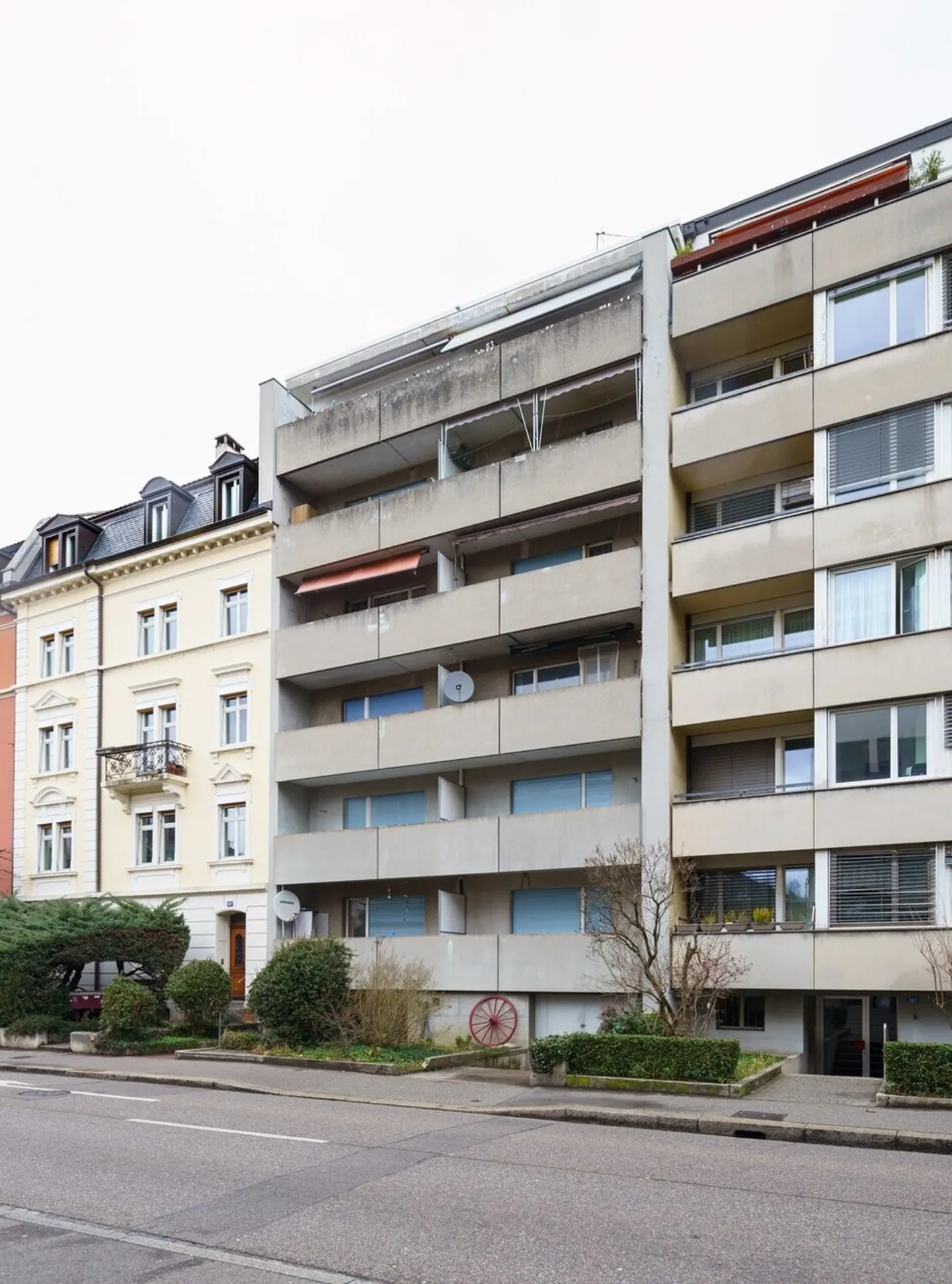 Renovated 3-room apartment in popular Gundeli - Photo 1 of 7