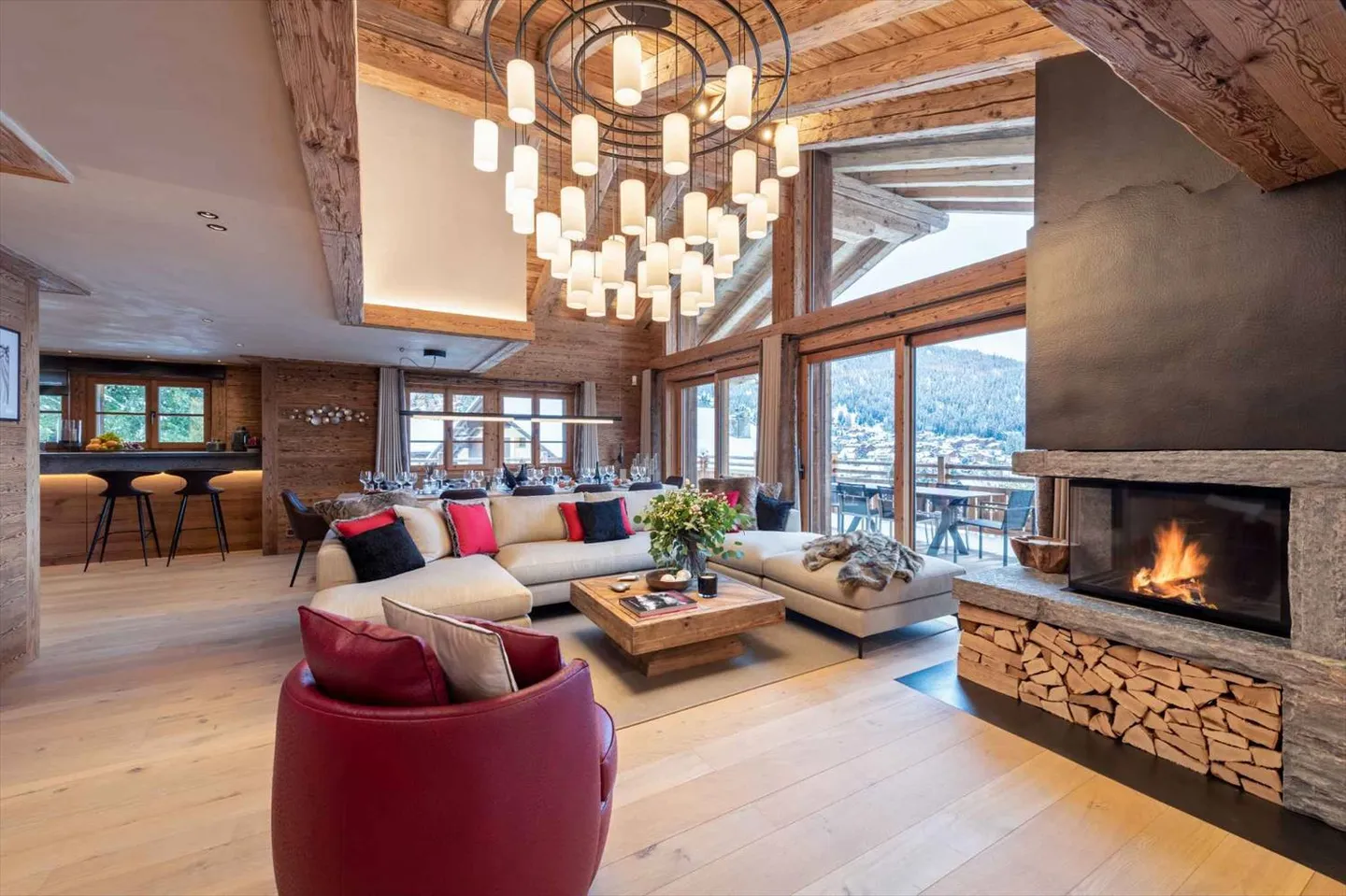 SUPERBE CHALET - VUE PANORAMIQUE - 5 CHAMBRES - Photo 3 sur 12