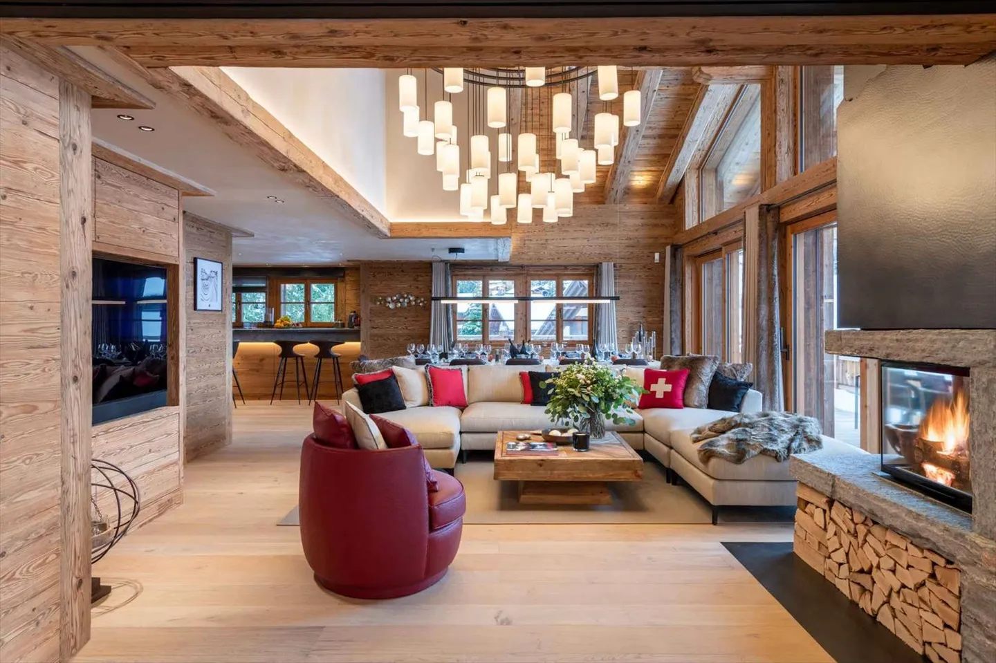 SUPERBE CHALET - VUE PANORAMIQUE - 5 CHAMBRES - Photo 4 sur 12