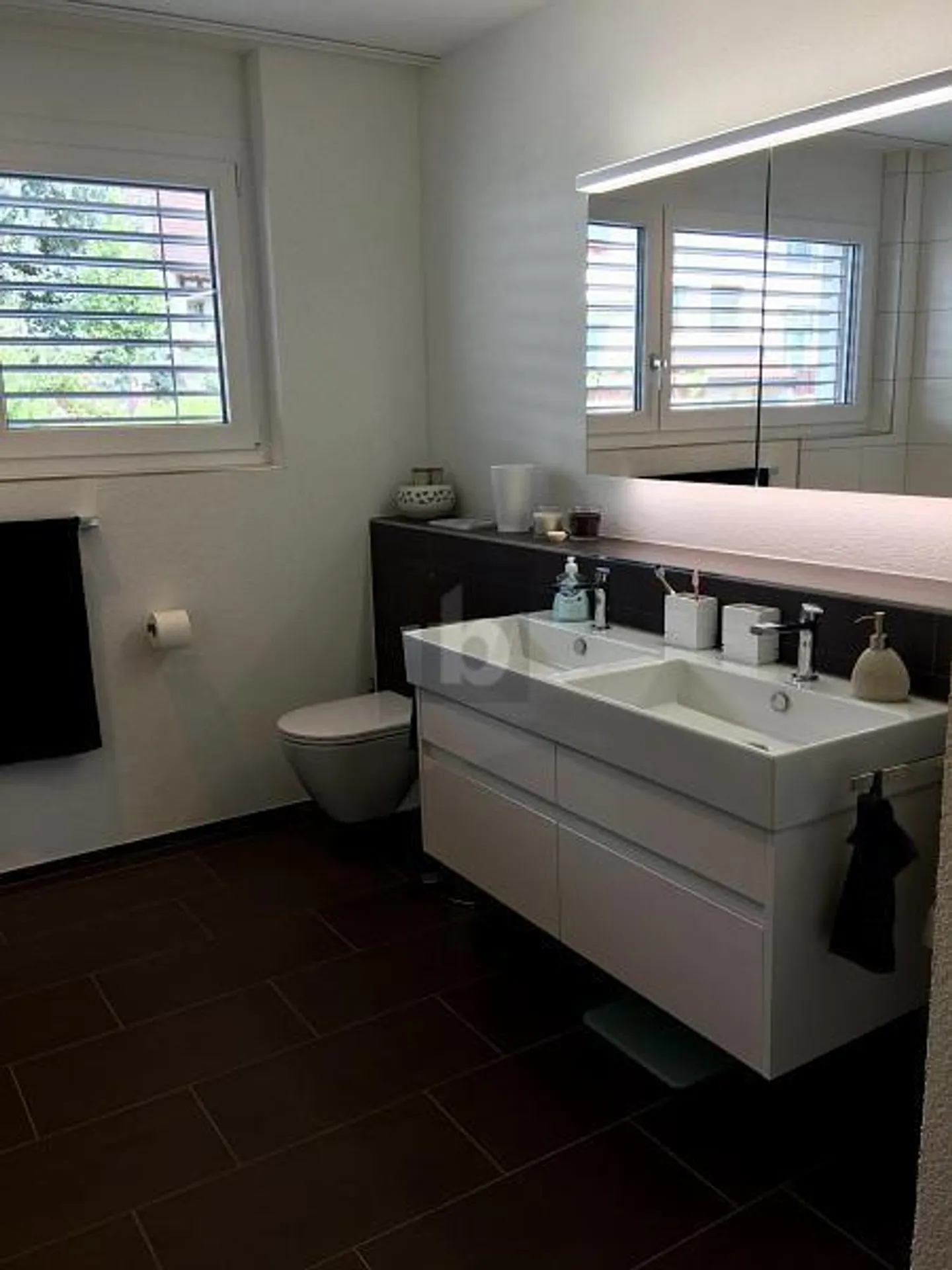 LIGHT-FLOODED, MODERN, IN OWNERSHIP STANDARD - Photo 4 of 6