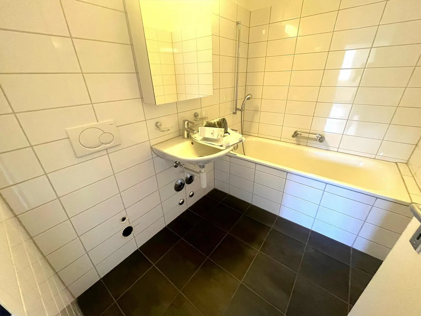 Appartement spacieux avec beau balcon sud - Photo 10 sur 12