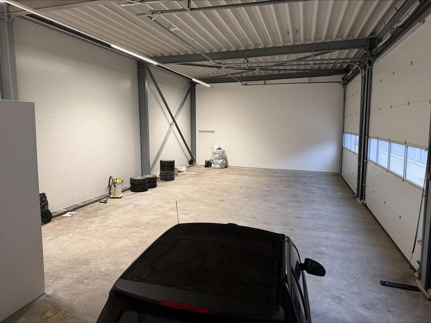 Spazio commerciale di 132m2 a Stallikon - Foto 3 di 7