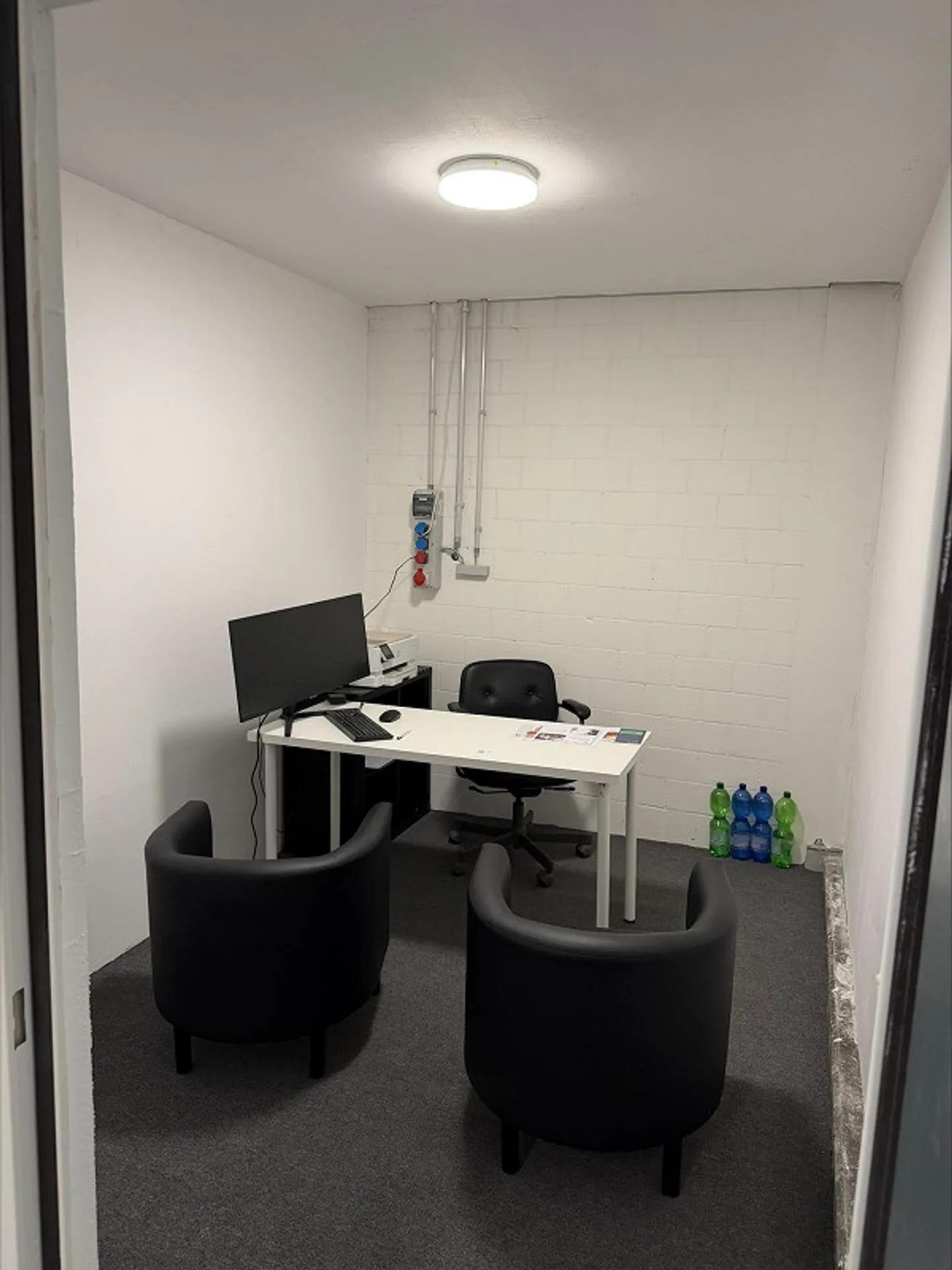 Spazio commerciale di 132m2 a Stallikon - Foto 6 di 7