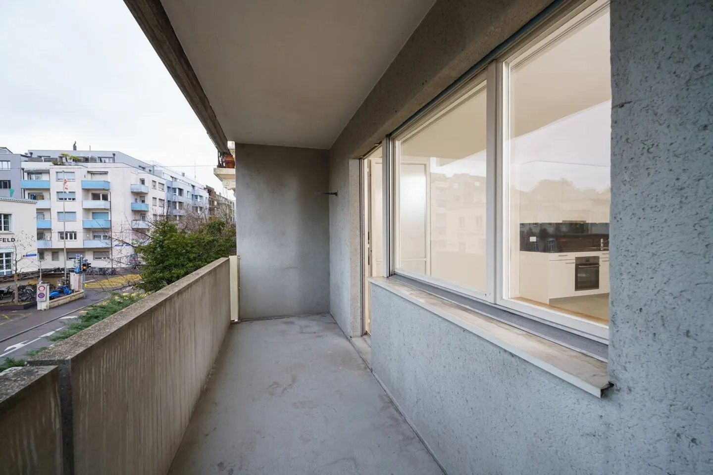 Renovated 2-room apartment on the 2nd floor in the popular Gundeli - Photo 8 of 8