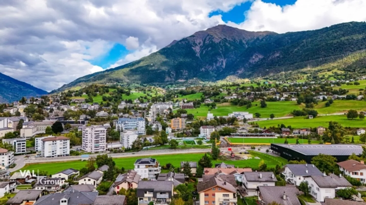 Appartamento 5.5 stanze - con vista panoramica - Foto 8 di 9