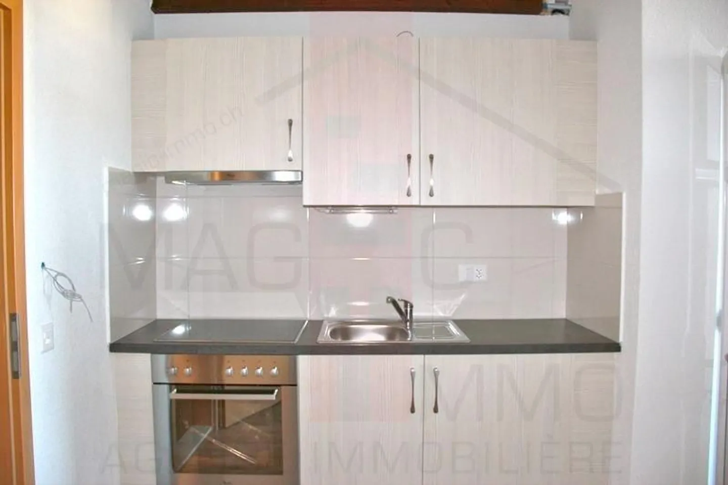 Immeuble mixte 22 pièces - Photo 4 sur 5