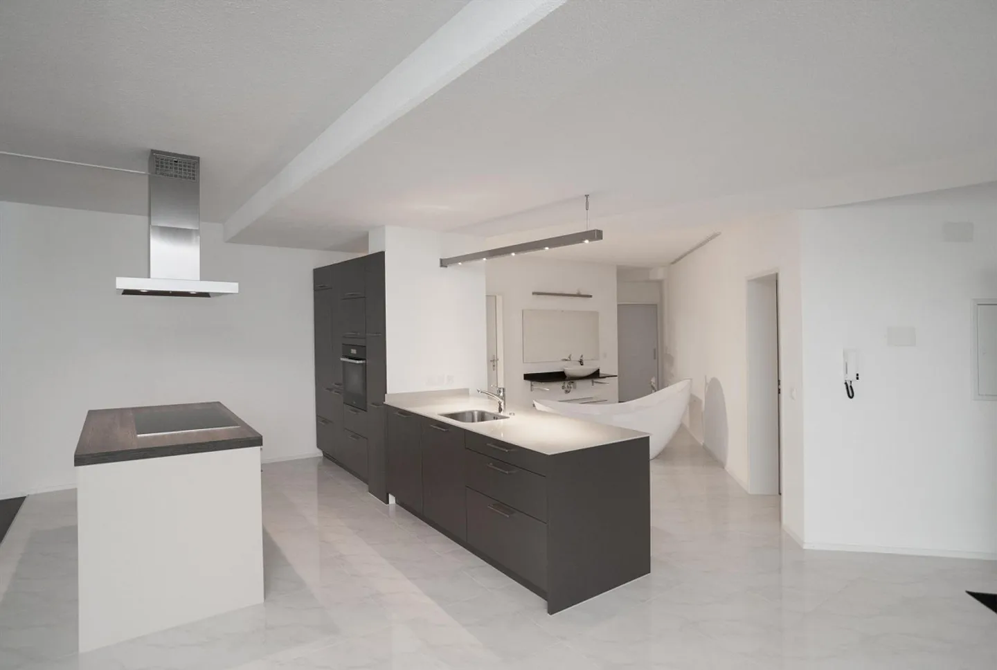 210 m2 Wohn- und Geschäftshaus - Photo 7 of 11