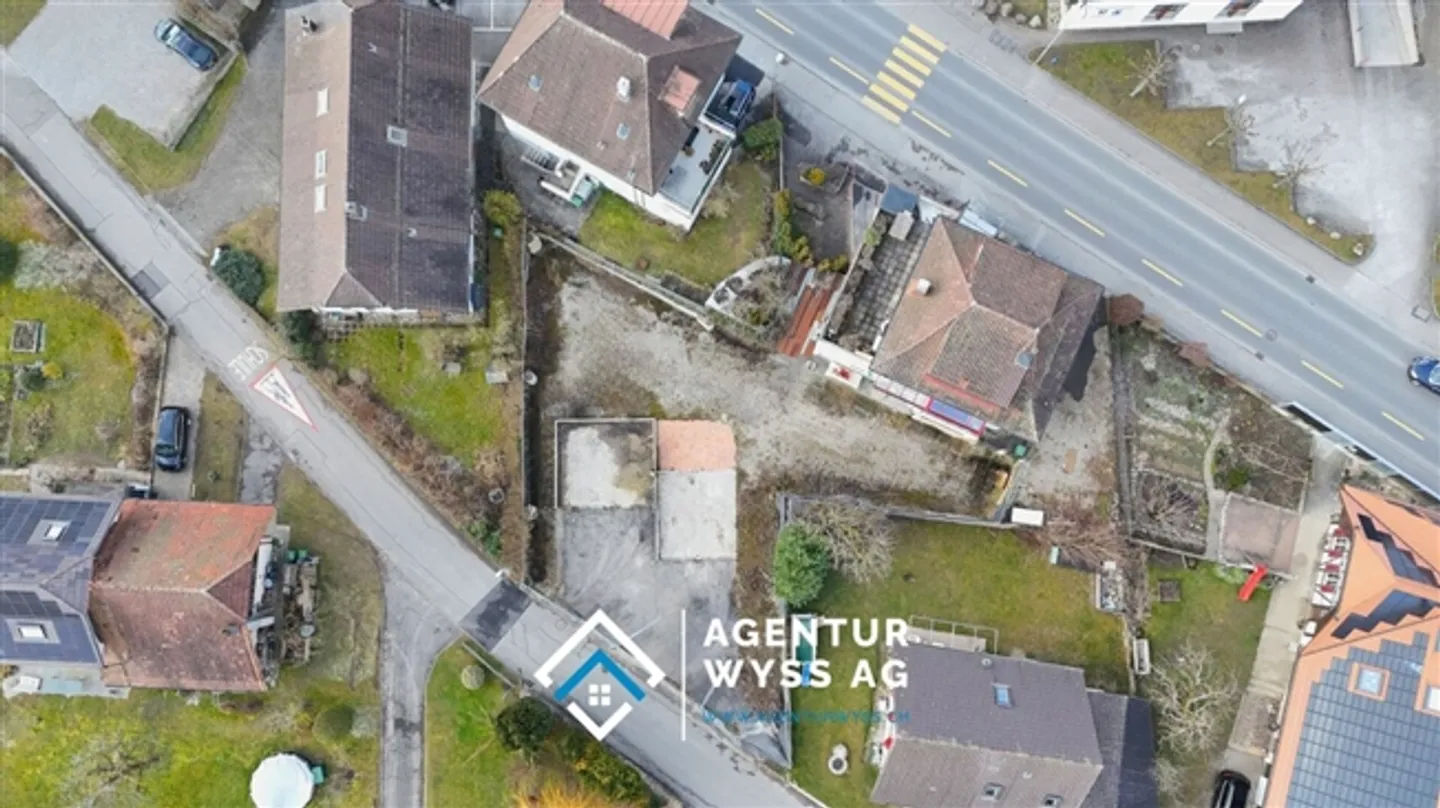 «Bauland mit baubewilligtem Projekt» - Foto 1 von 5