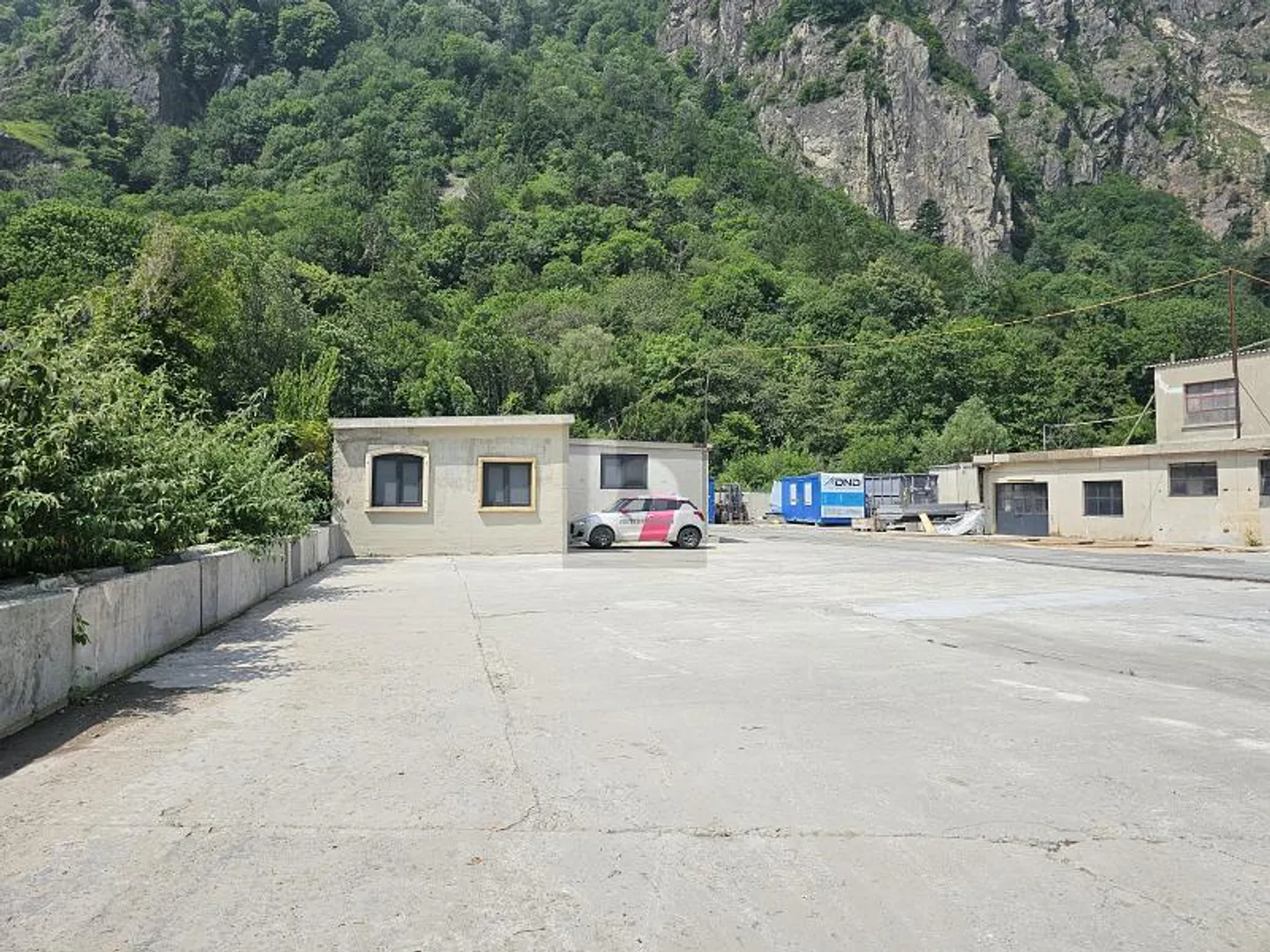 Espace Commercial Polyvalent à Vernayaz - Photo 2 sur 6