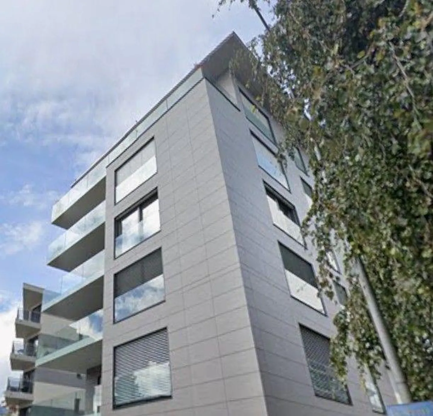 Apartment - Photo 3 of 13