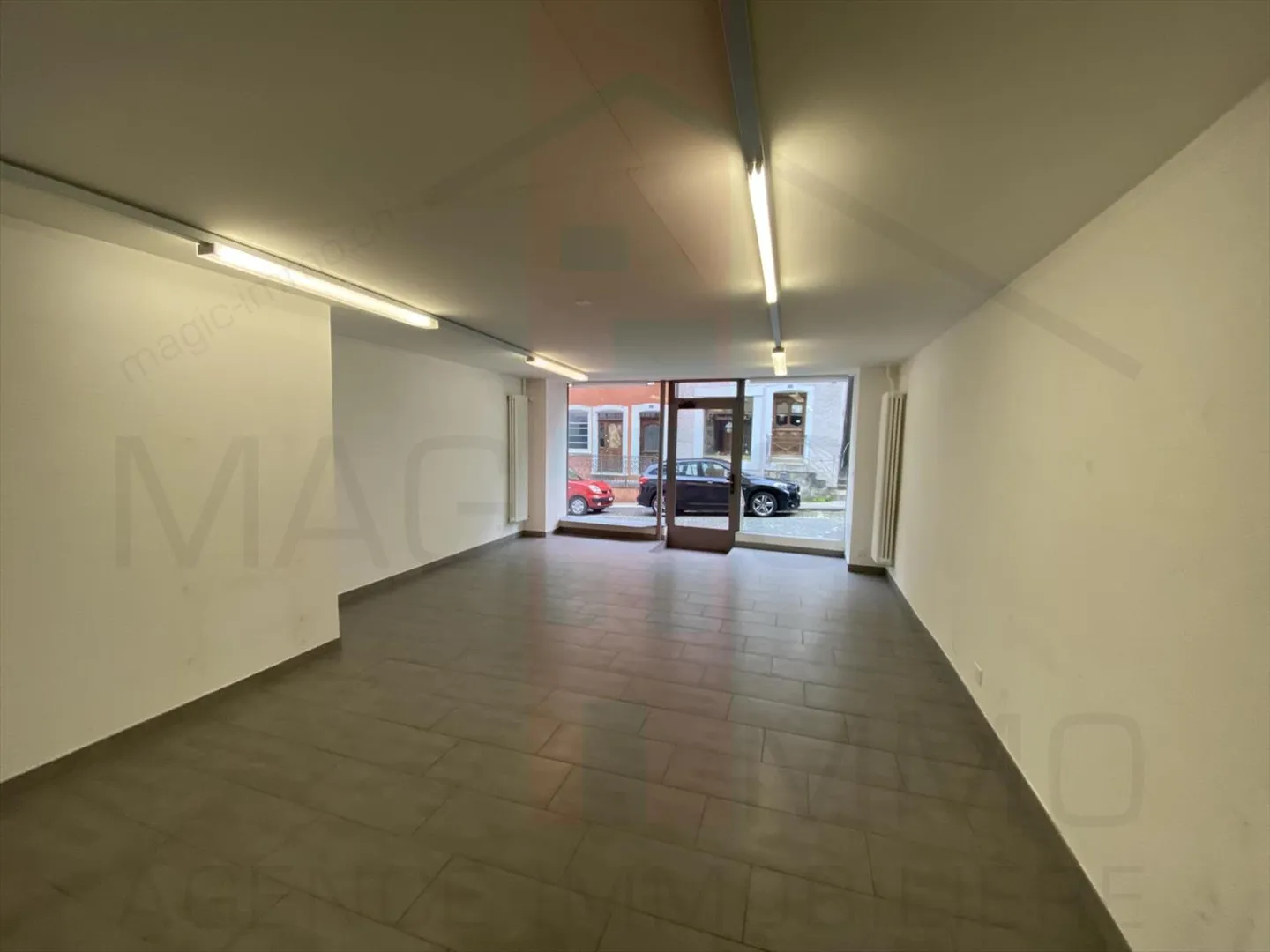 Mischgebäude - Foto 1 von 11