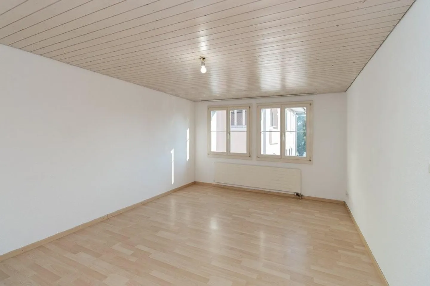 Attraktive 3.5-Zimmerwohnung in Top-Lage - mit Gratismonat! - Foto 7 von 8