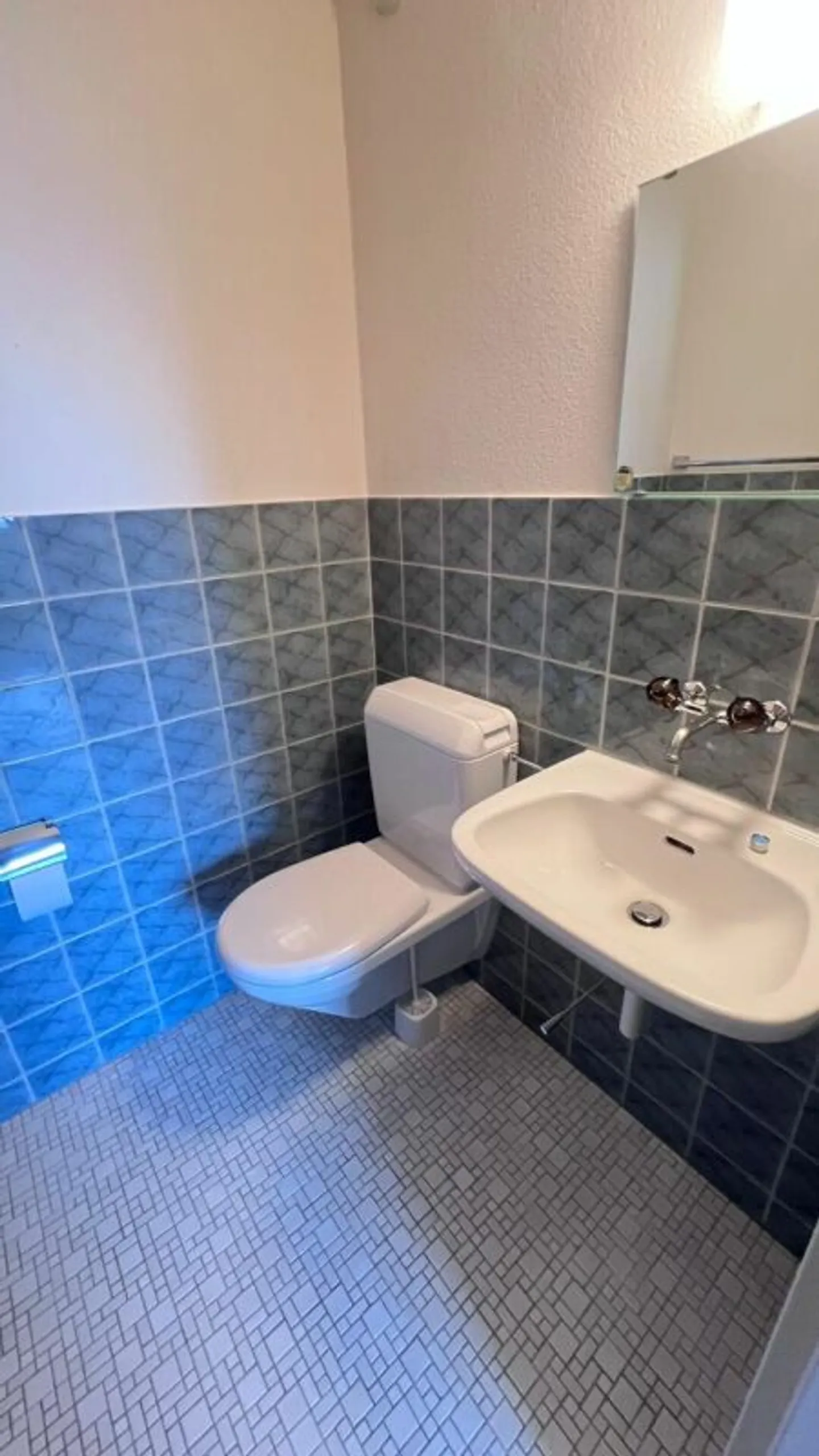 Bellissimo appartamento luminoso di 3,5 stanze - Foto 9 di 10