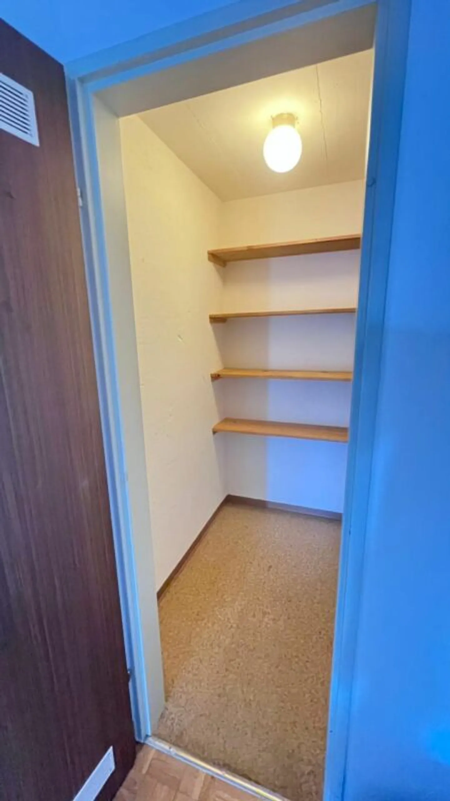 Bellissimo appartamento luminoso di 3,5 stanze - Foto 10 di 10