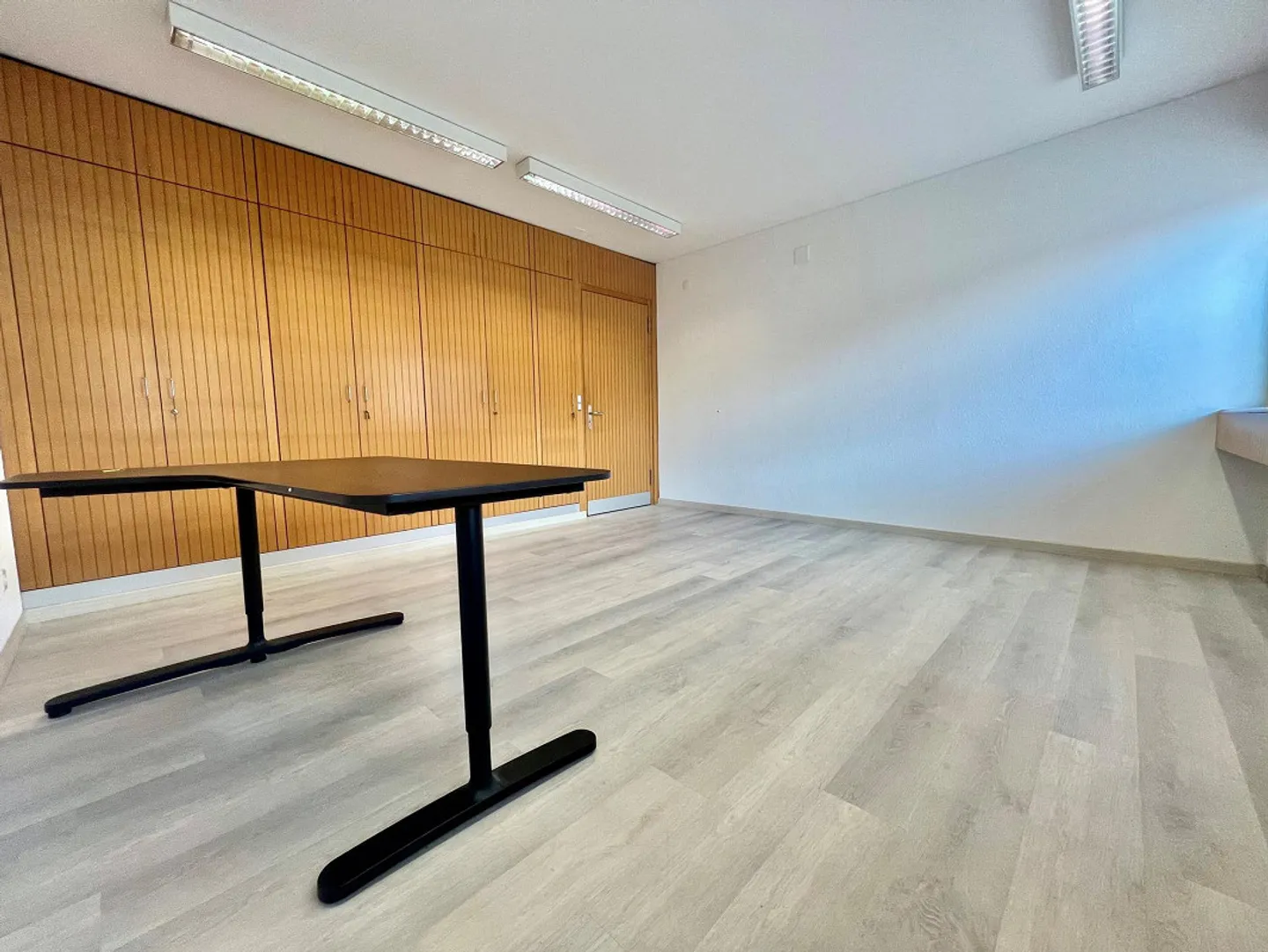 Ufficio di 16 m² a Chiasso con aria condizionata in affitto - Foto 1 di 7