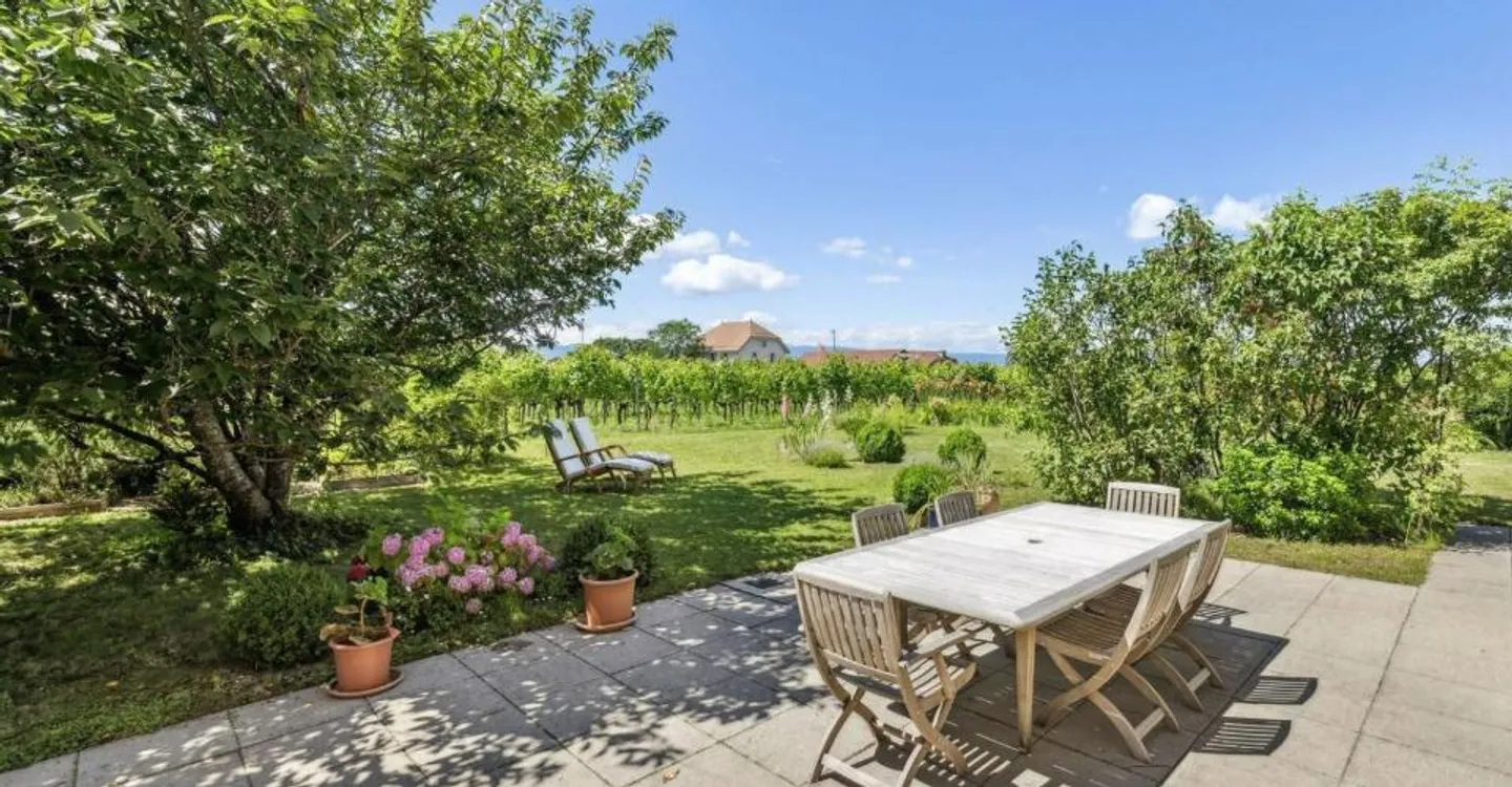 Magnifica casa con carattere nel cuore di Jussy - Foto 3 di 8