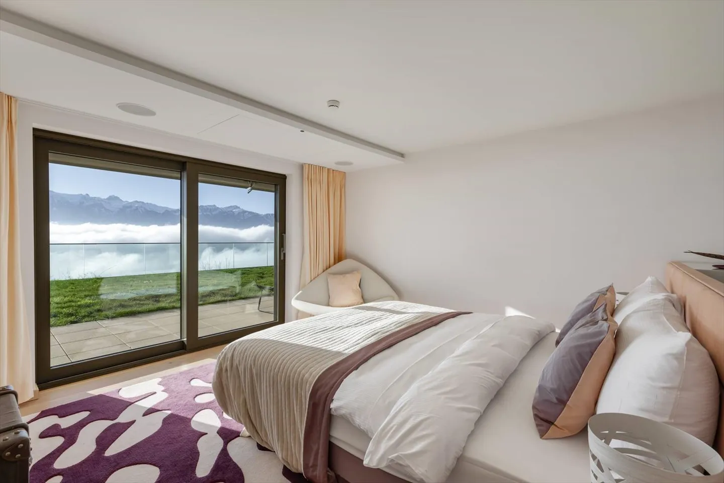 Prachtvolle 6.5-Zimmer-Wohnung mit atemberaubendem Blick auf den See - Foto 9 von 13