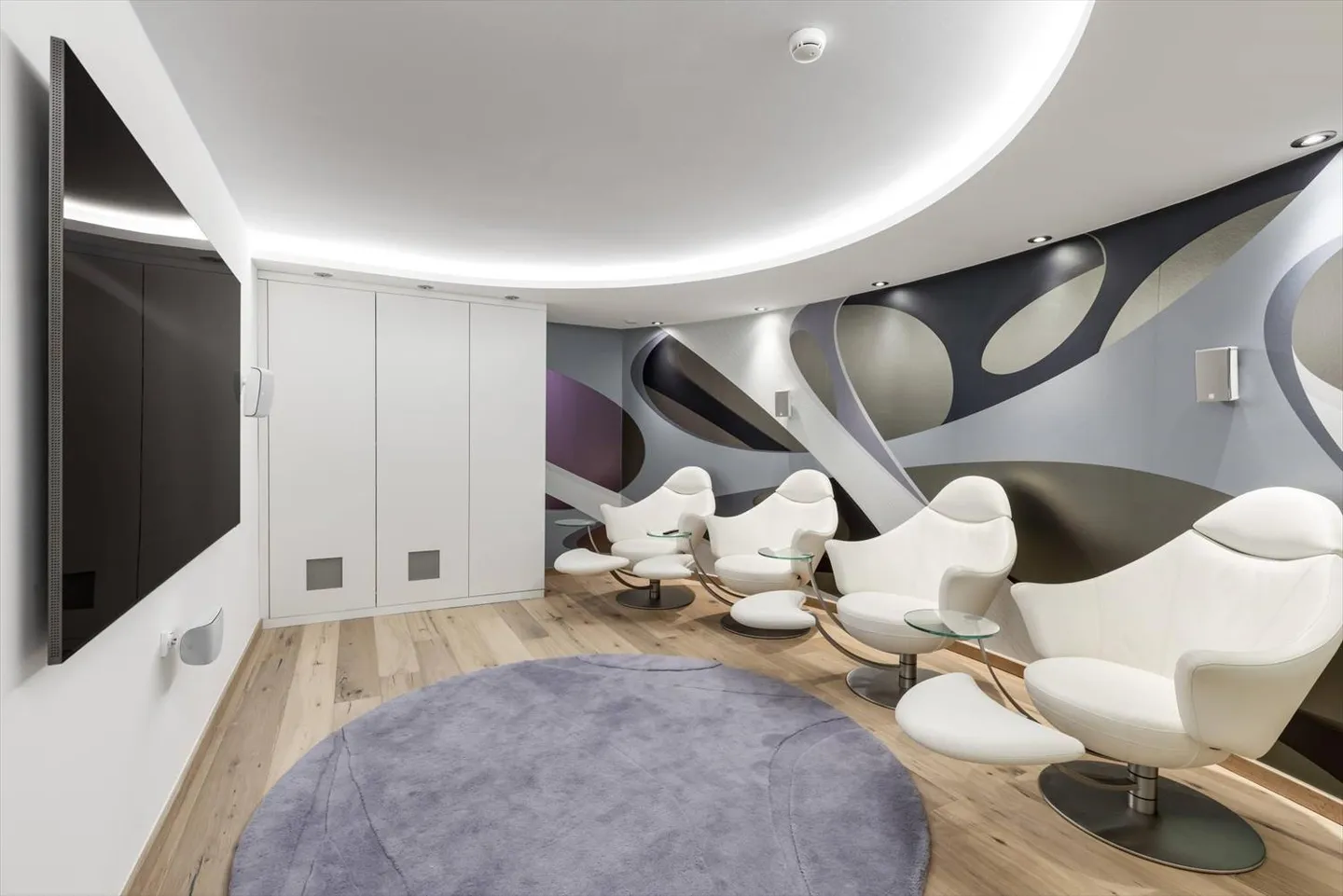 Prachtvolle 6.5-Zimmer-Wohnung mit atemberaubendem Blick auf den See - Foto 10 von 13