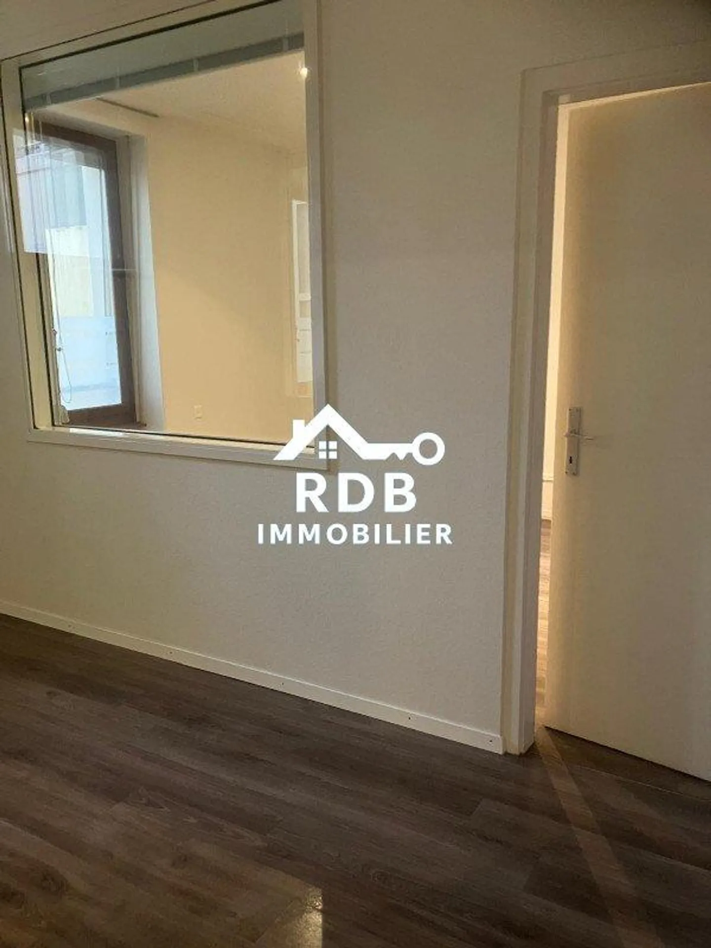 In affitto – Ufficio di 3 locali di 70 m² – Centro di Ginevra - Foto 8 di 13