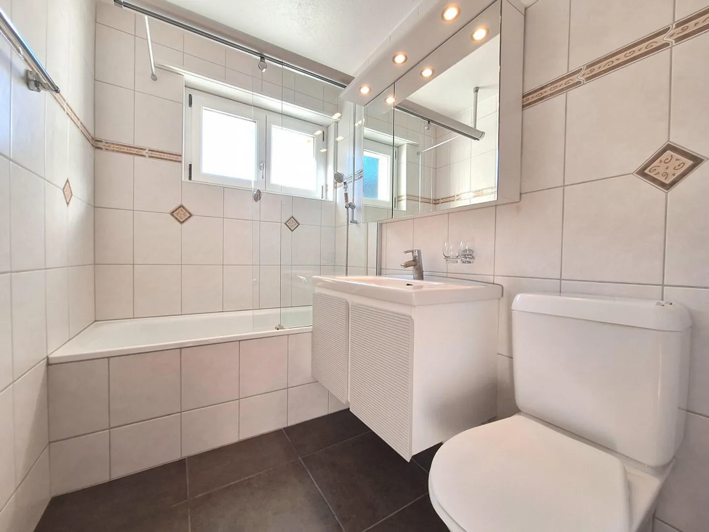 Luminaire, spacieux et central - Photo 4 sur 6